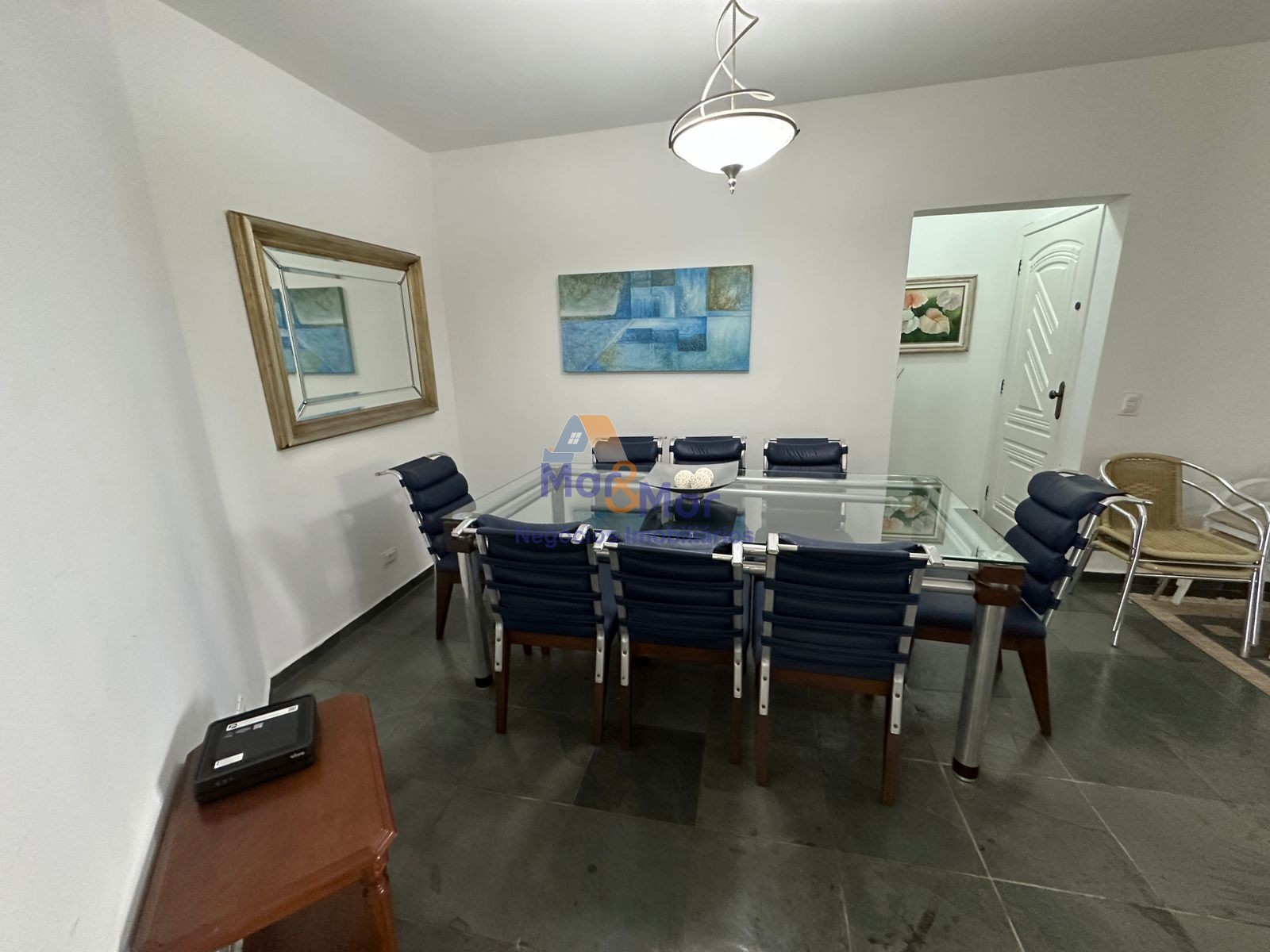 Apartamento na Praia das Pitangueiras, Guarujá - SP