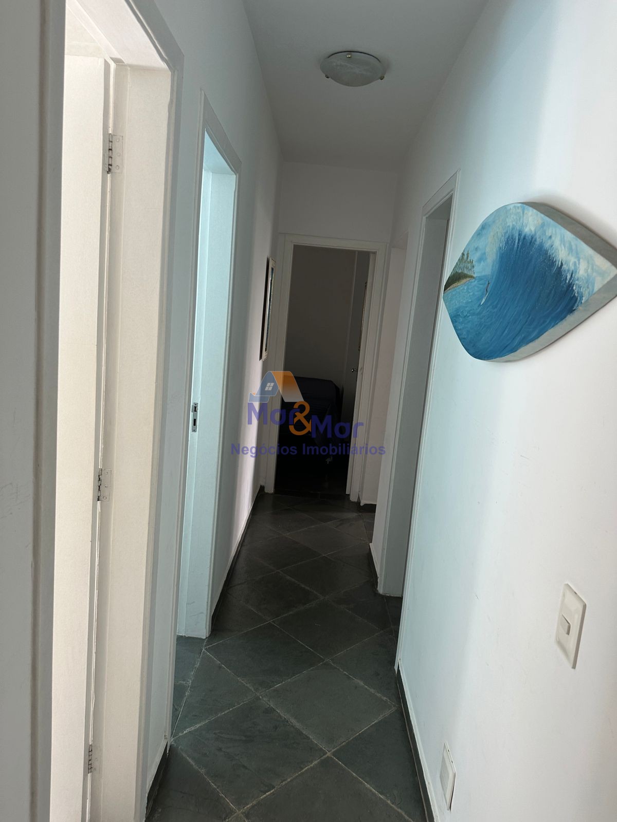 Apartamento na Praia das Pitangueiras, Guarujá - SP