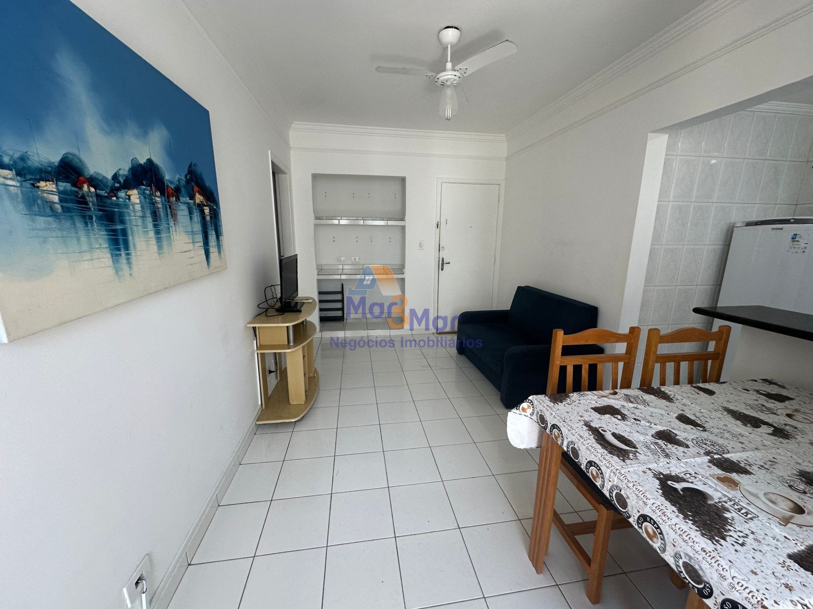 Apartamento na Praia das Pitangueiras, Guarujá - SP