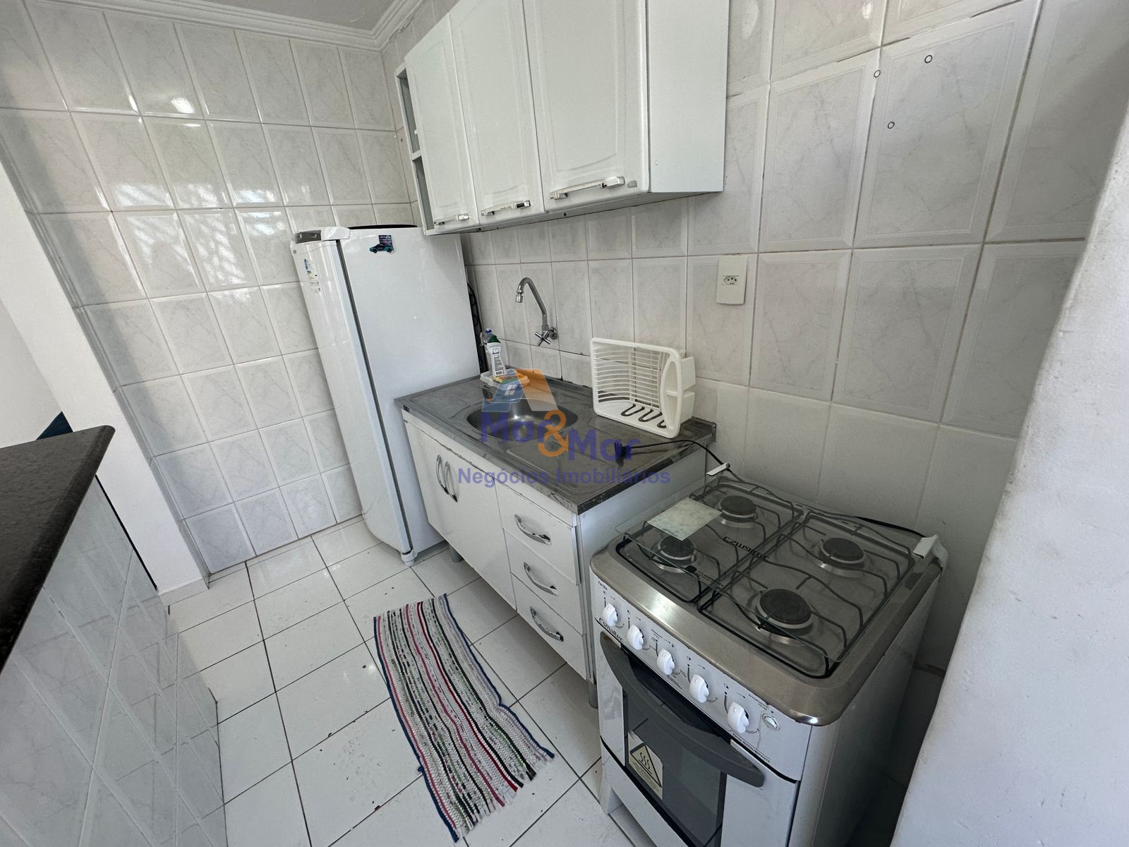 Apartamento na Praia das Pitangueiras, Guarujá - SP