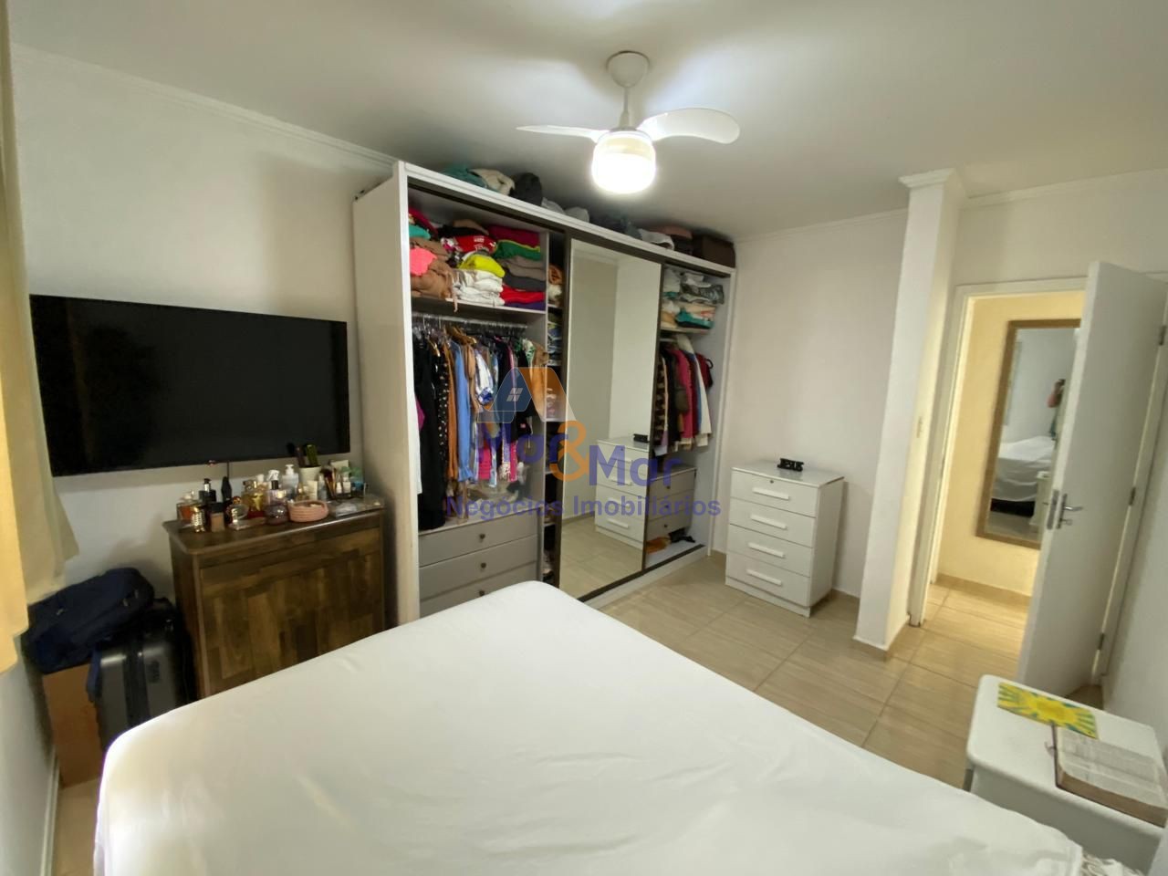 Apartamento na Praia das Astúrias, Guarujá - SP