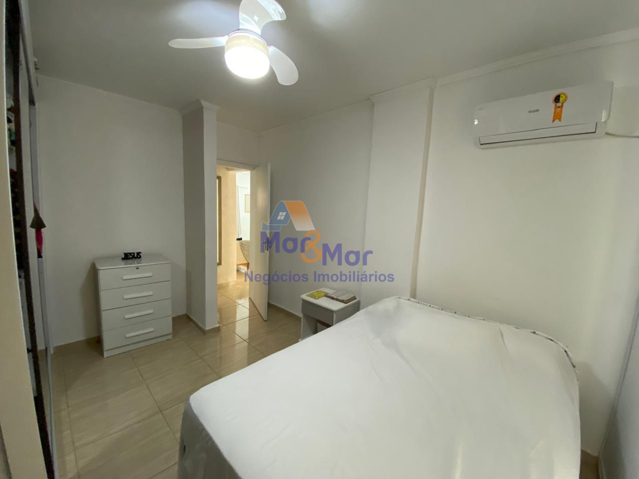 Apartamento na Praia das Astúrias, Guarujá - SP