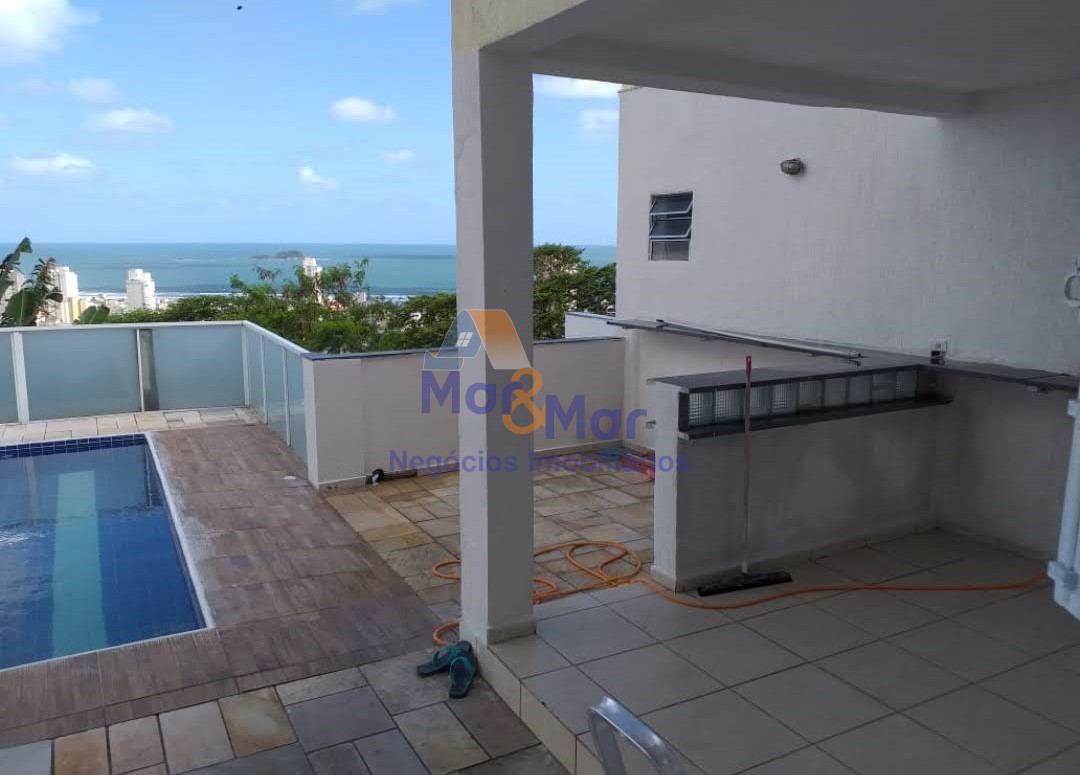 Casa em Condomínio na Praia da Enseada, Guarujá - SP