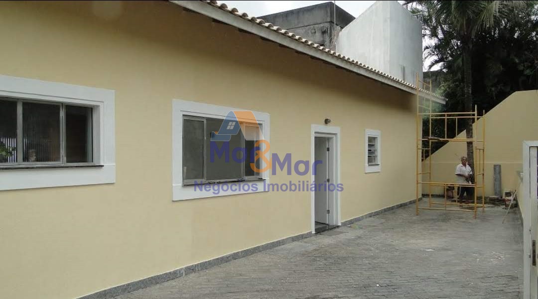 Casa em Condomínio na Praia da Enseada, Guarujá - SP