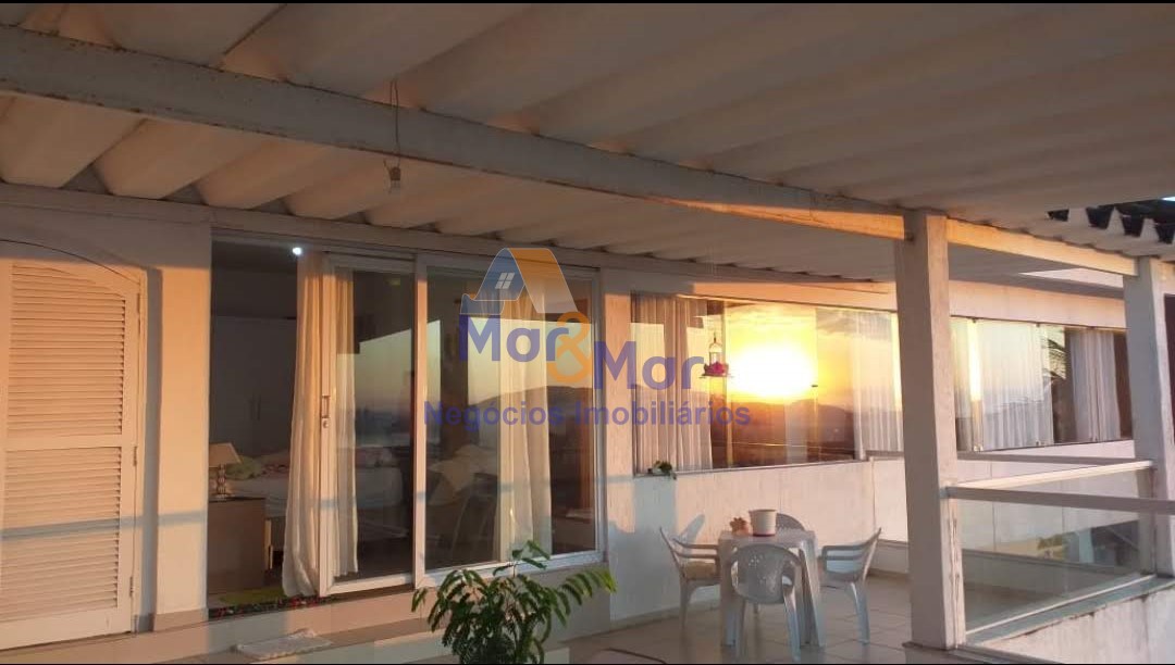 Casa em Condomínio na Praia da Enseada, Guarujá - SP