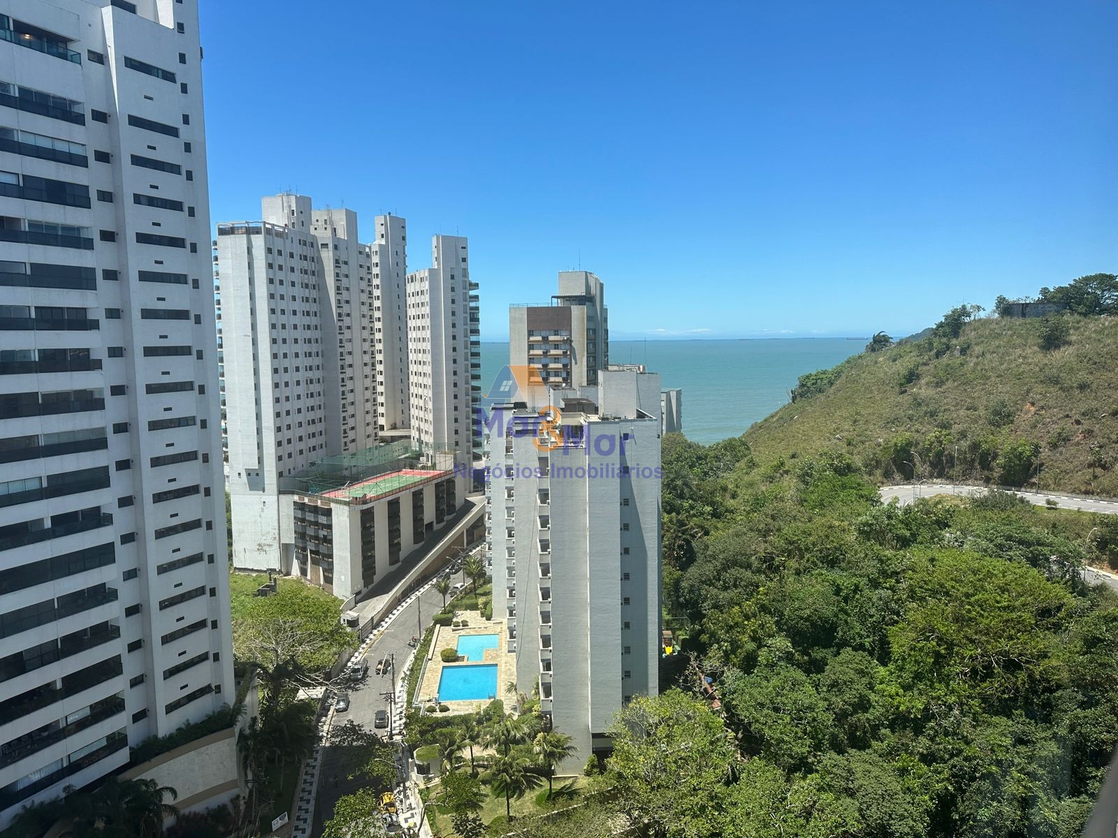 Apartamento na Praia das Astúrias, Guarujá - SP