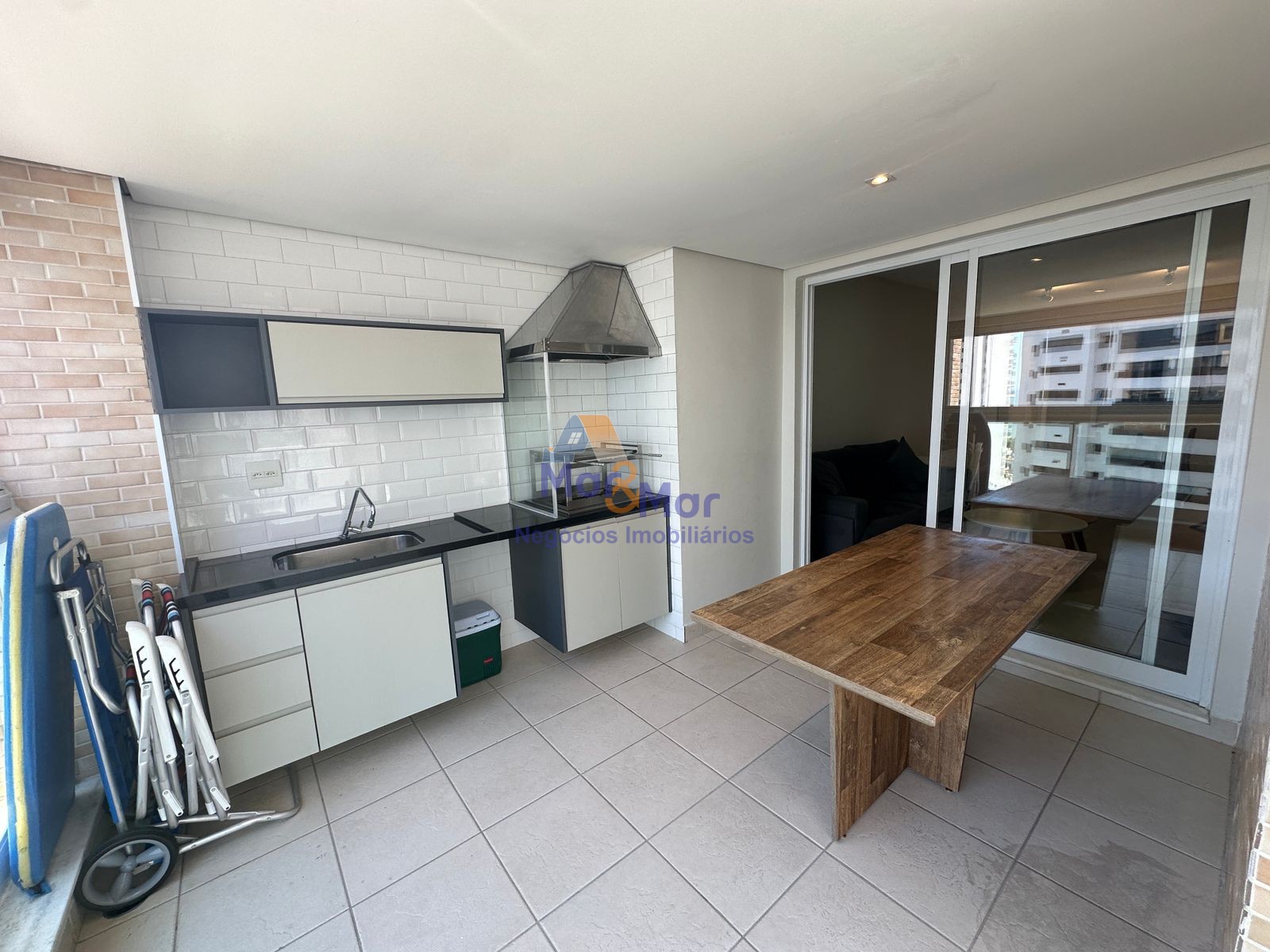 Apartamento na Praia das Astúrias, Guarujá - SP