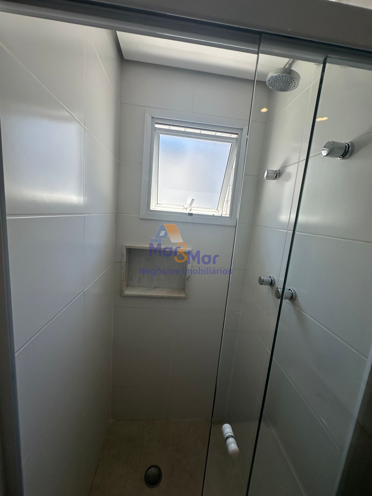 Apartamento na Praia das Astúrias, Guarujá - SP