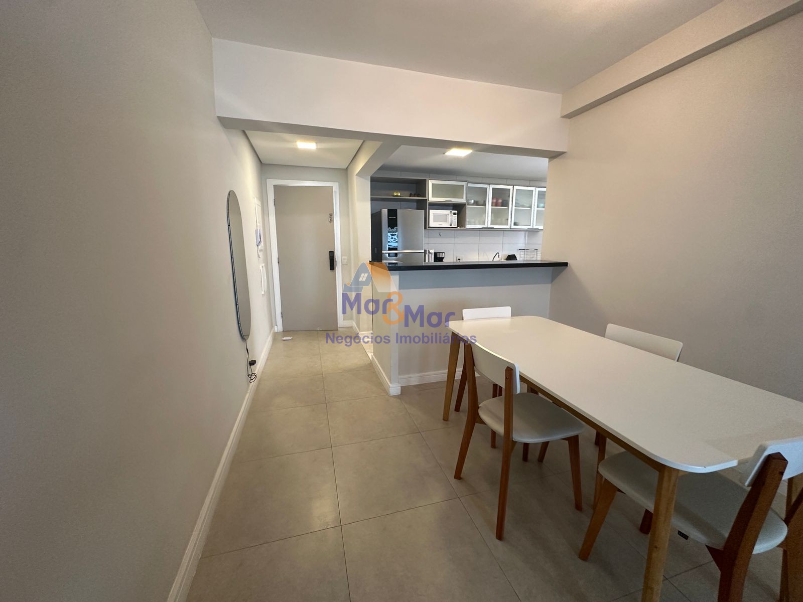 Apartamento na Praia das Astúrias, Guarujá - SP