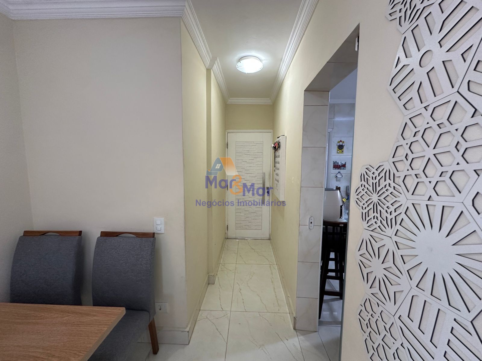 Apartamento na Praia das Pitangueiras, Guarujá - SP