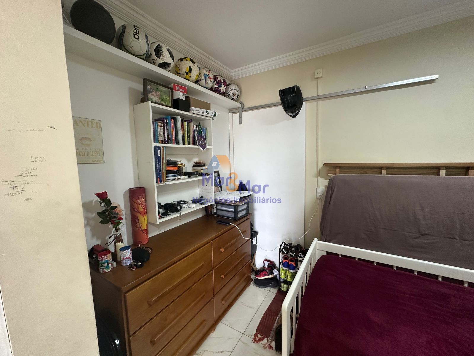 Apartamento na Praia das Pitangueiras, Guarujá - SP