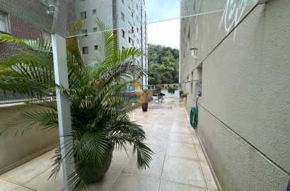 Apartamento na Praia das Pitangueiras, Guarujá - SP
