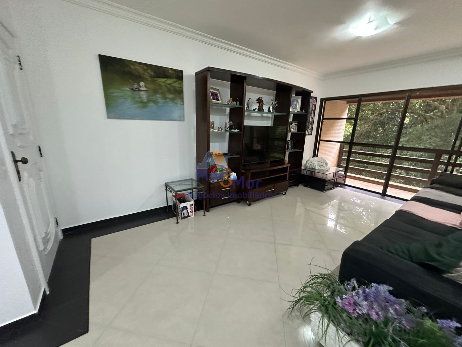 Apartamento na Praia das Pitangueiras, Guarujá - SP