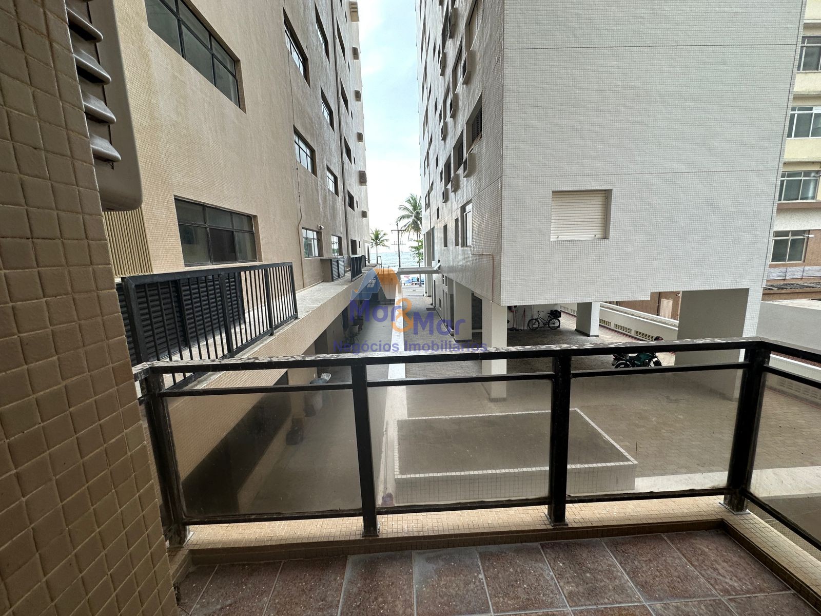Apartamento Frente ao Mar nas Pitangueiras, Guarujá - SP