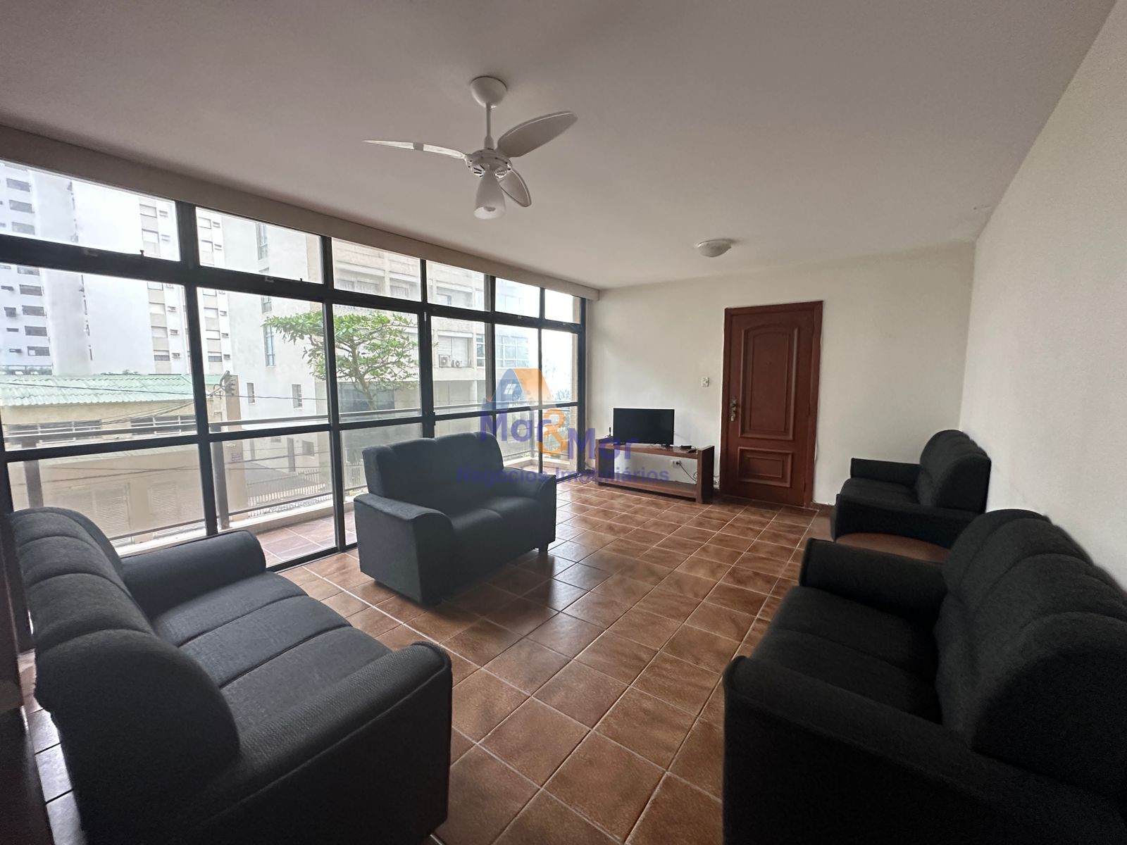 Apartamento Frente ao Mar nas Pitangueiras, Guarujá - SP