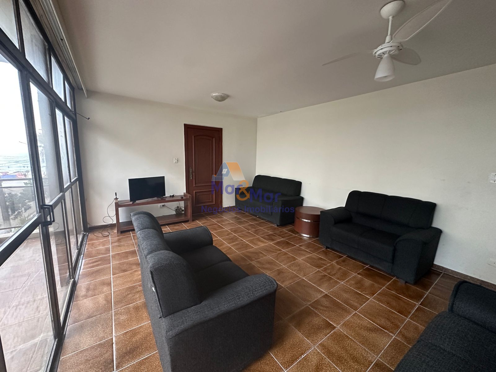 Apartamento Frente ao Mar nas Pitangueiras, Guarujá - SP