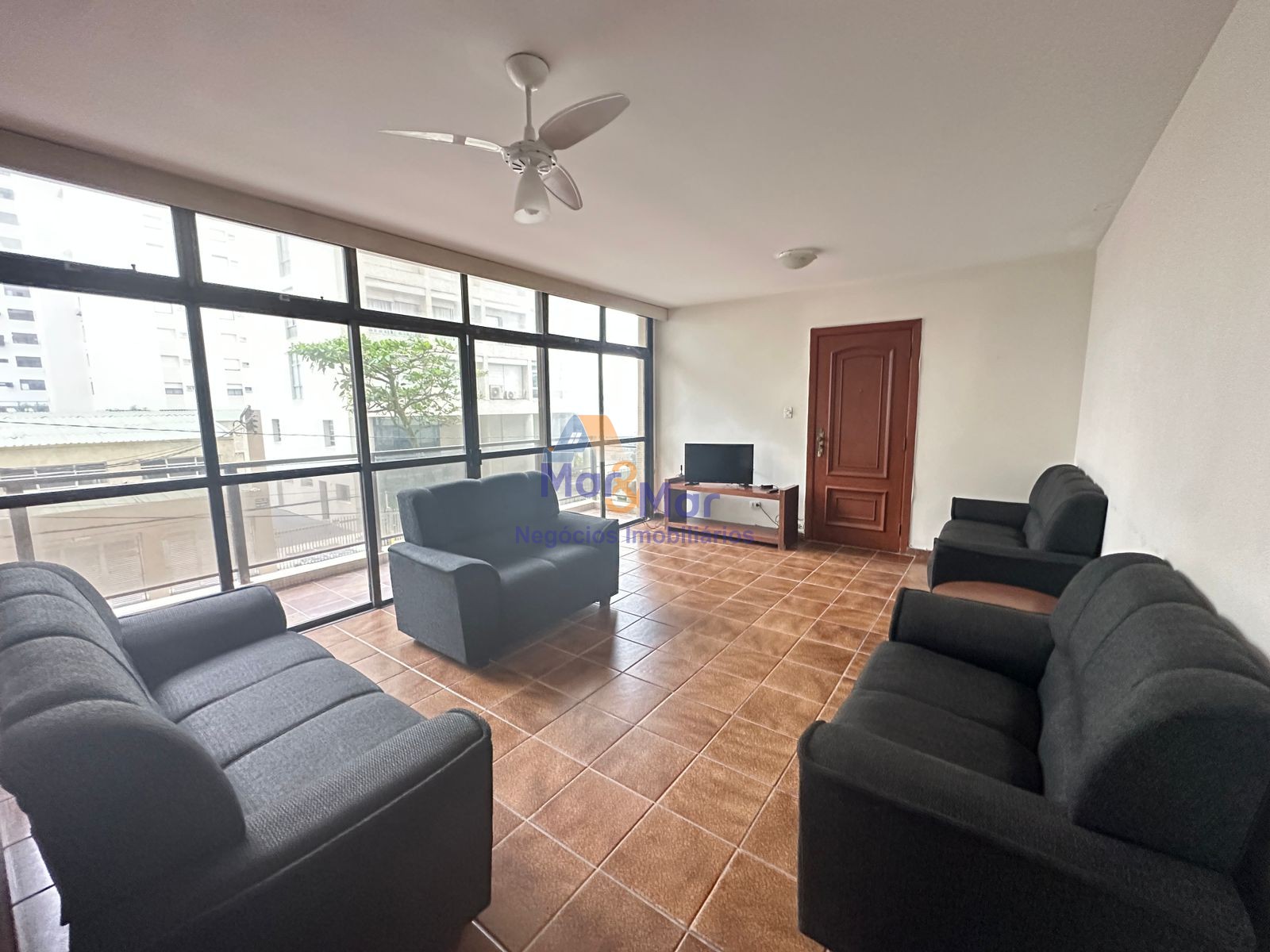 Apartamento Frente ao Mar nas Pitangueiras, Guarujá - SP