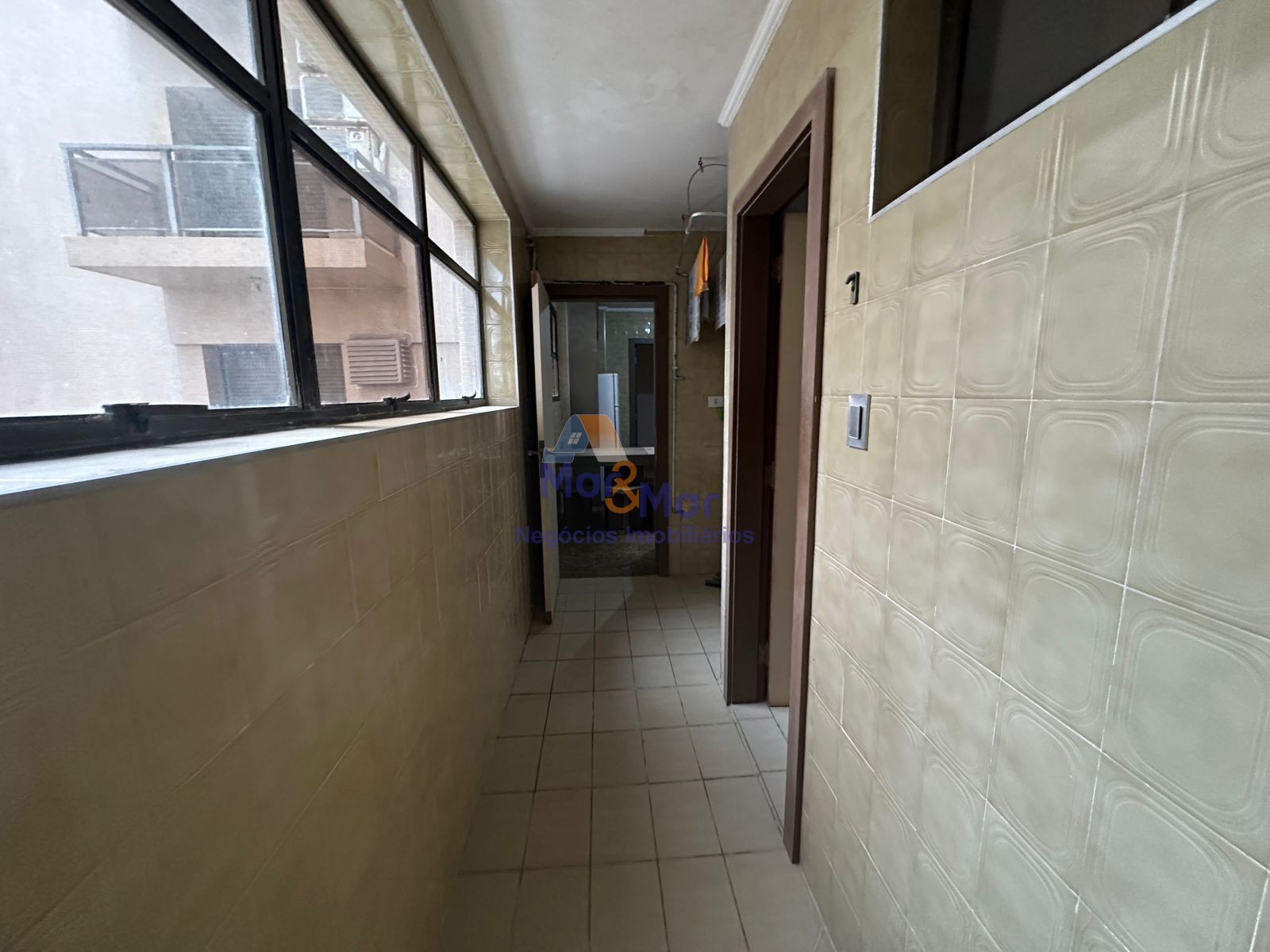 Apartamento Frente ao Mar nas Pitangueiras, Guarujá - SP