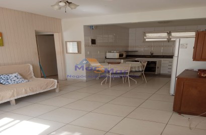 Apartamento na Praia das Pitangueiras, Guarujá - SP