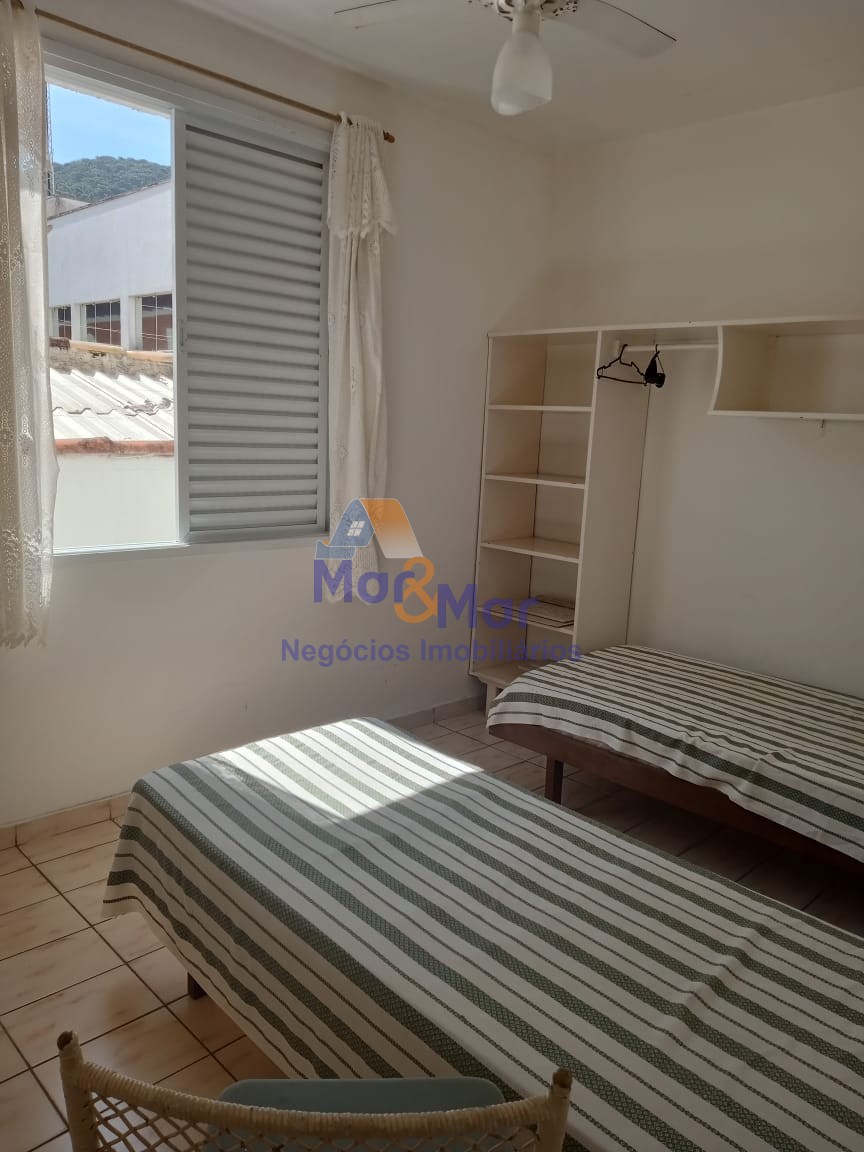 Apartamento na Praia das Pitangueiras, Guarujá - SP