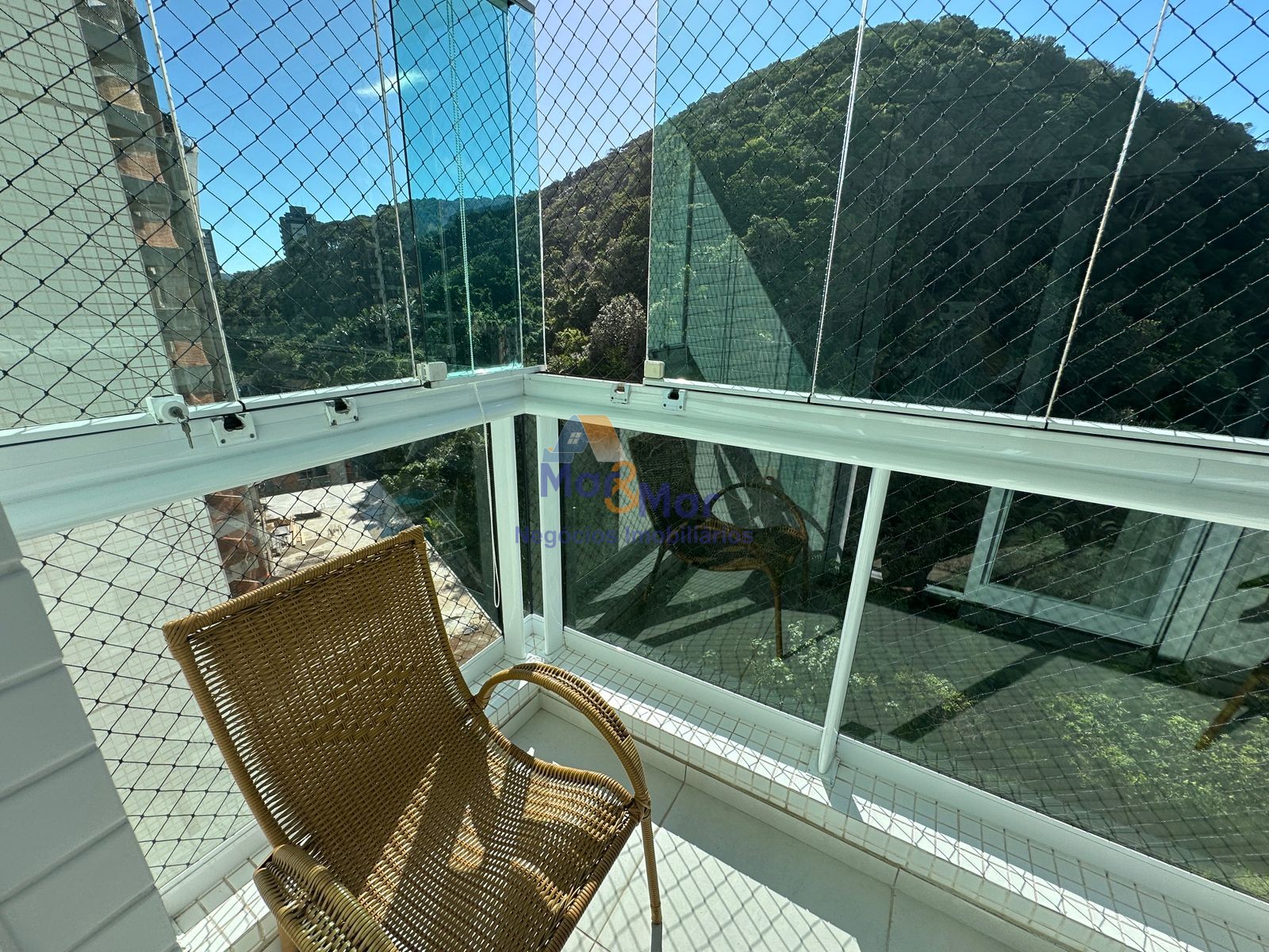 Apartamento Frente ao Mar-3-dormitorios-Enseada