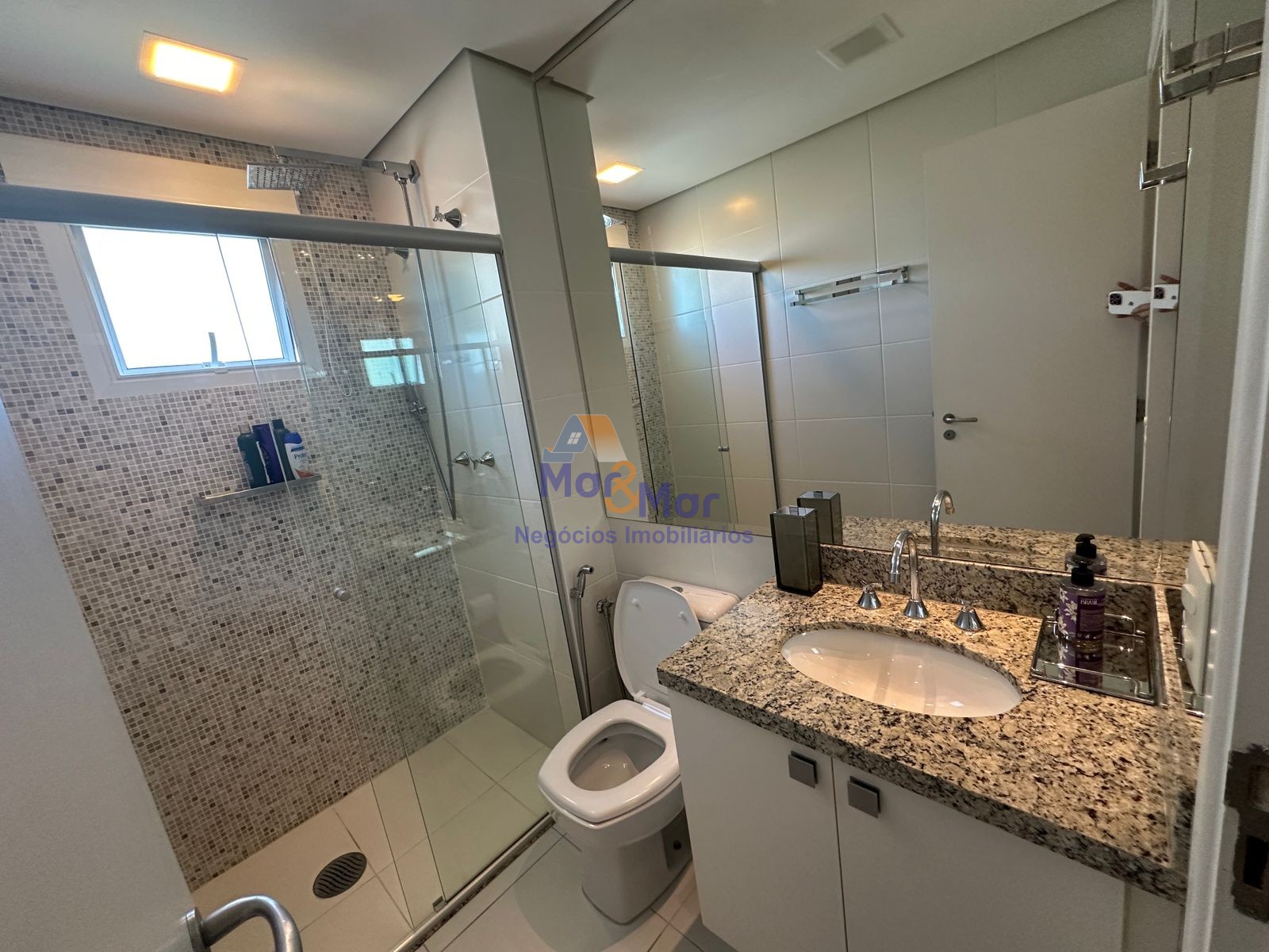 Apartamento Frente ao Mar-3-dormitorios-Enseada
