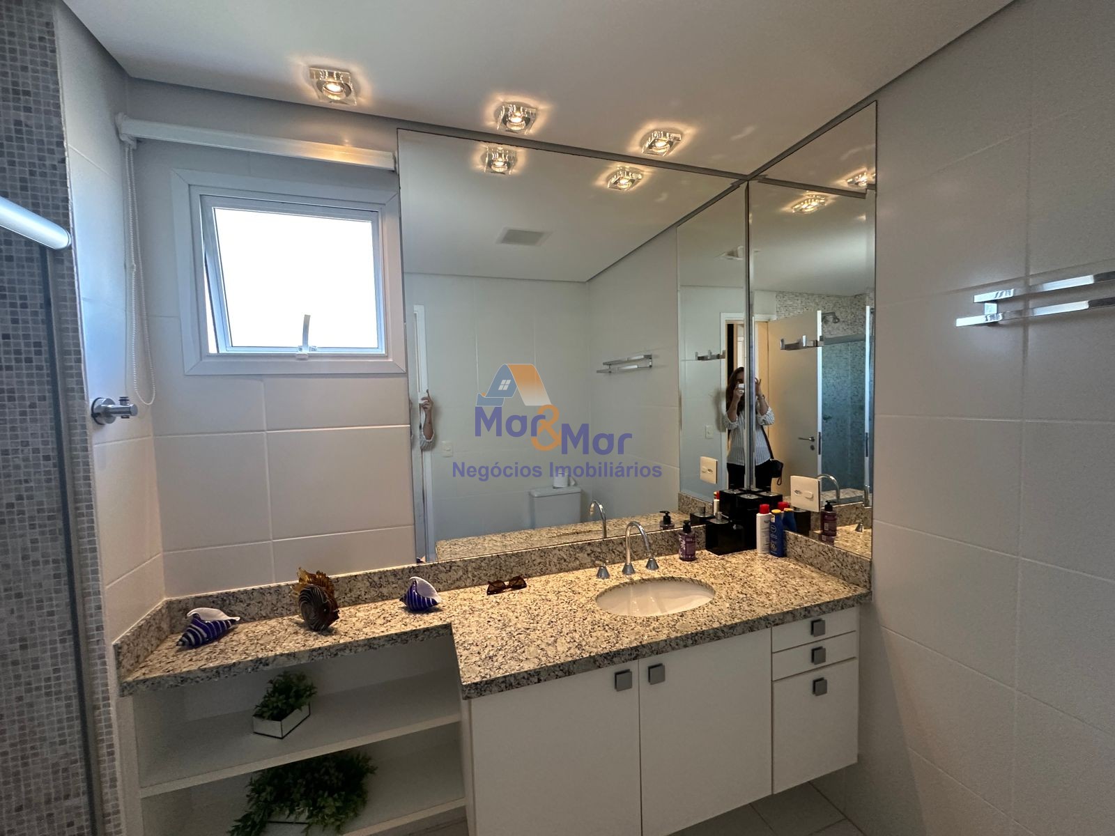 Apartamento Frente ao Mar-3-dormitorios-Enseada