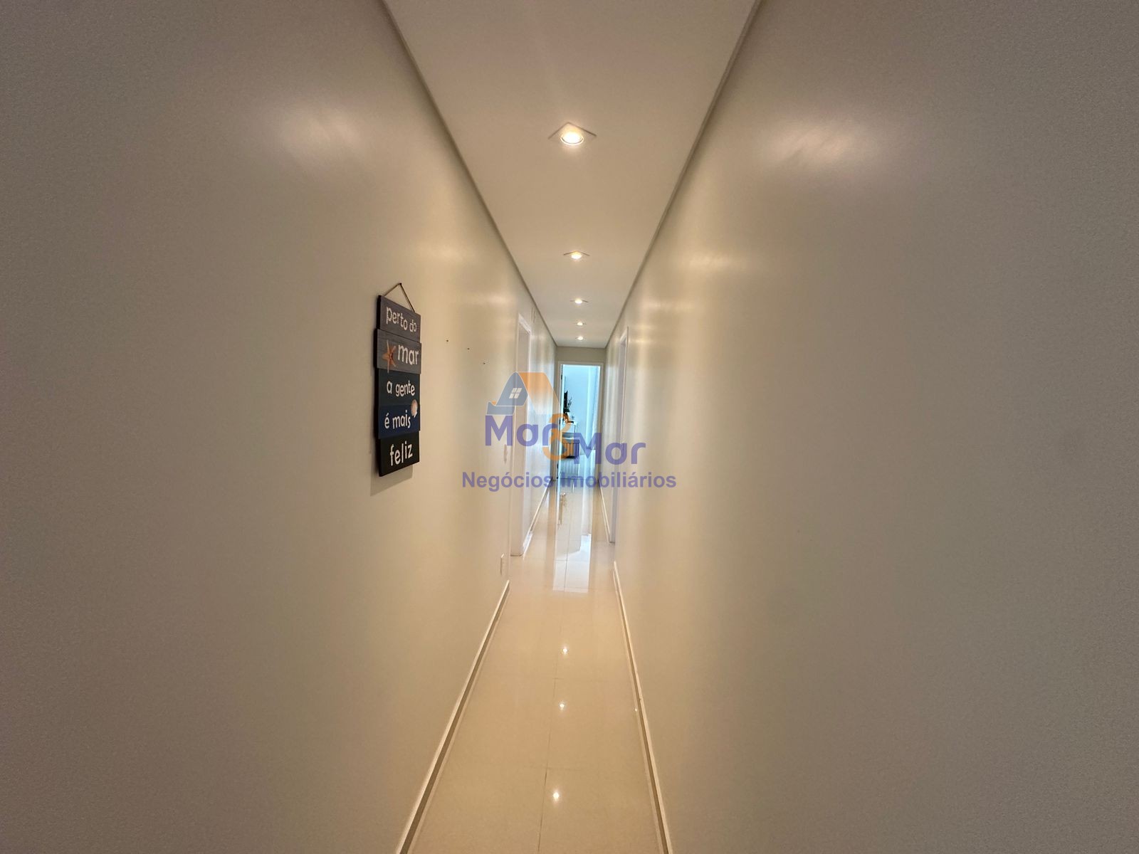 Apartamento Frente ao Mar-3-dormitorios-Enseada