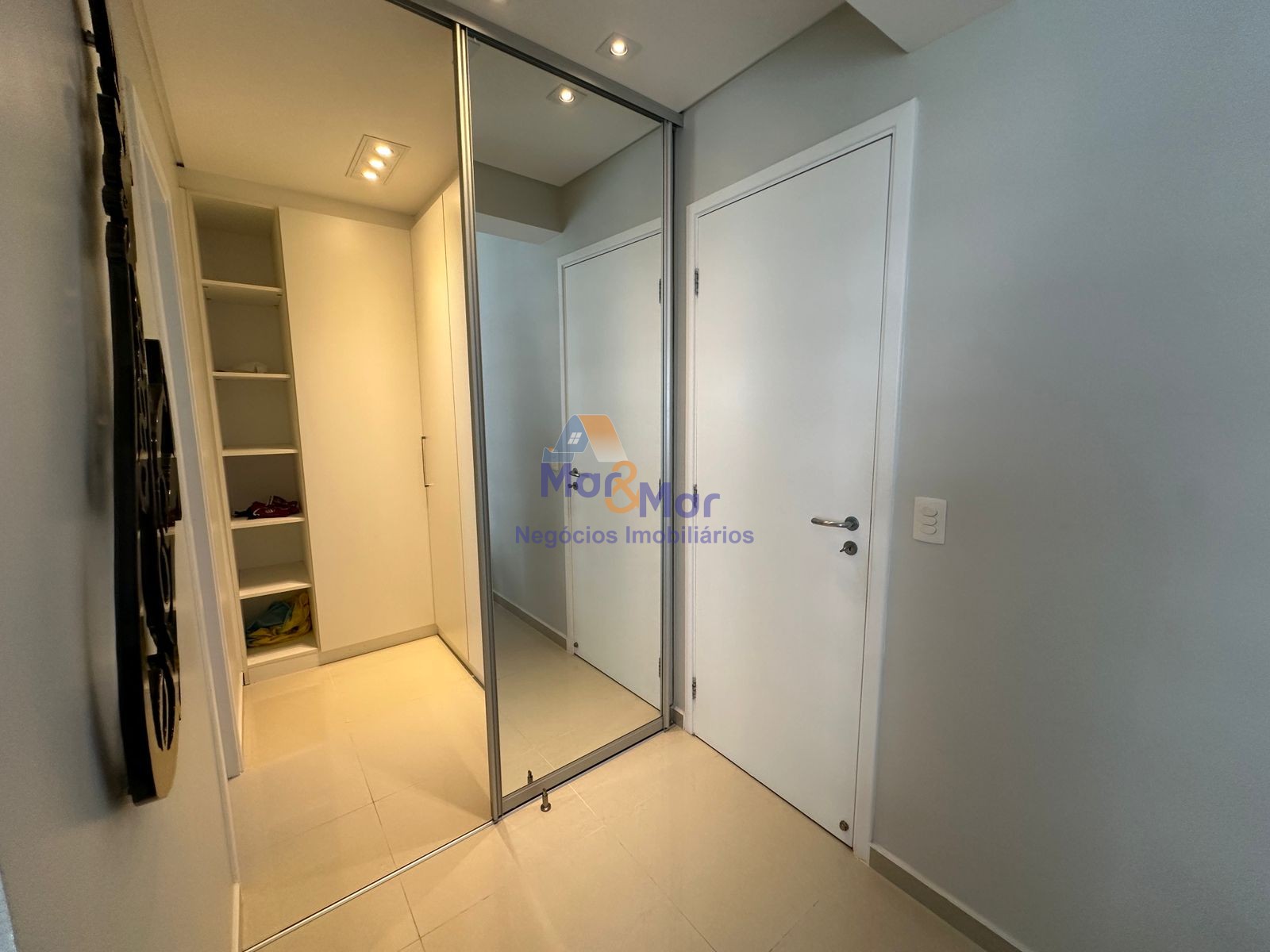 Apartamento Frente ao Mar-3-dormitorios-Enseada