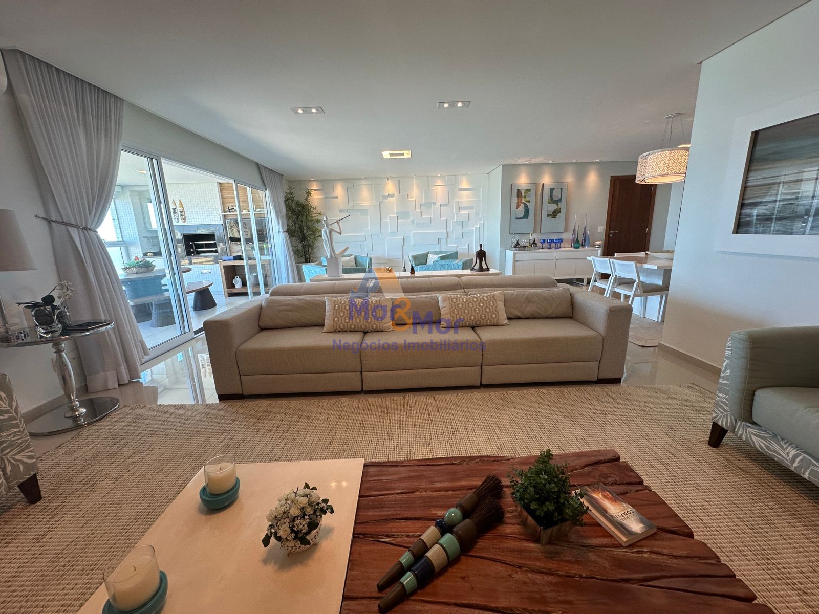 Apartamento Frente ao Mar-3-dormitorios-Enseada