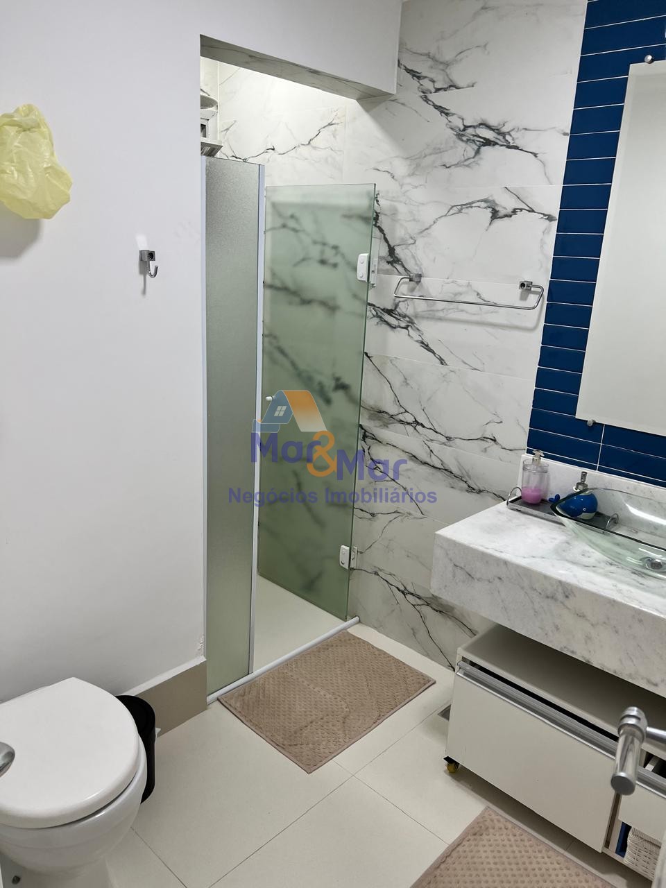 Apartamento na Praia da Enseada, Guarujá - SP