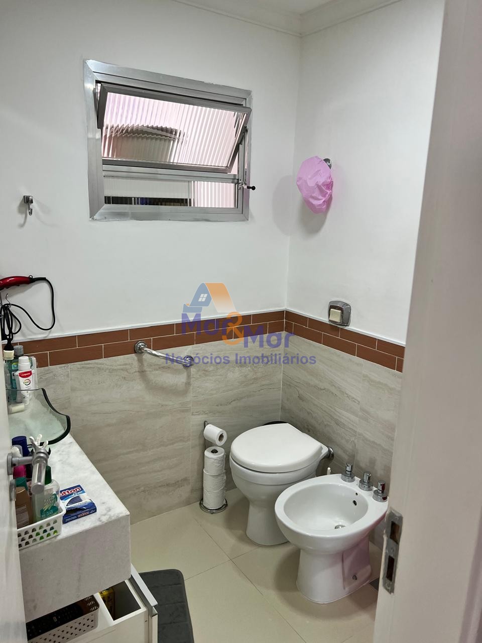 Apartamento na Praia da Enseada, Guarujá - SP