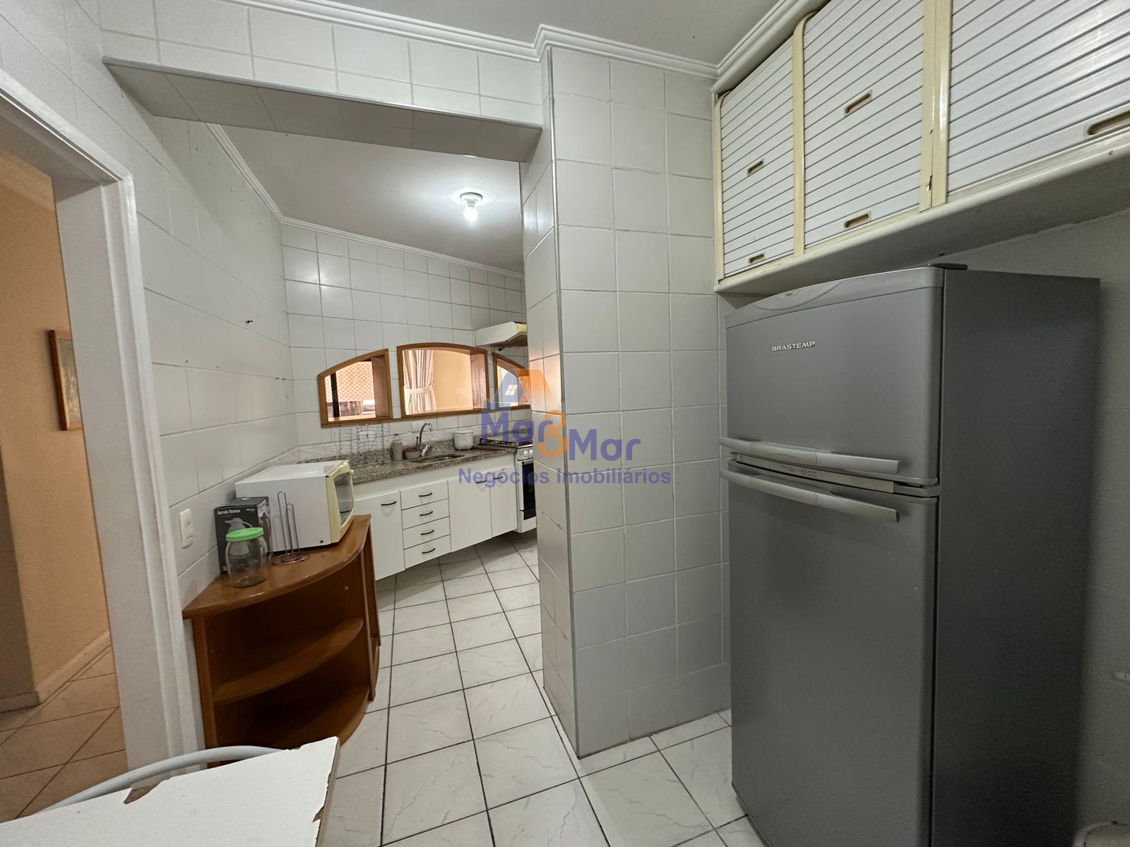 Apartamento na Praia das Pitangueiras, Guarujá - SP