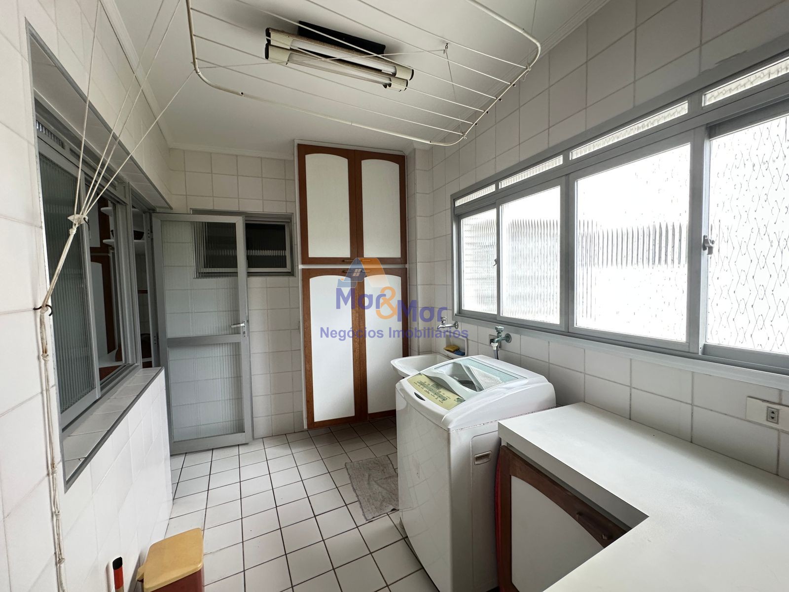 Apartamento Frente ao Mar nas Pitangueiras, Guarujá - SP