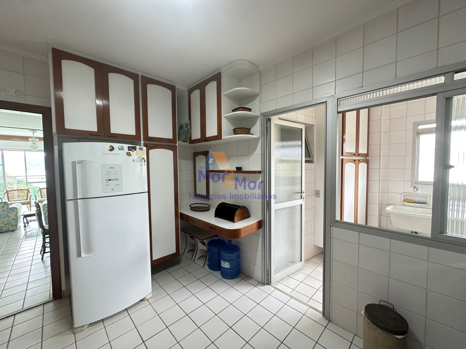 Apartamento Frente ao Mar nas Pitangueiras, Guarujá - SP