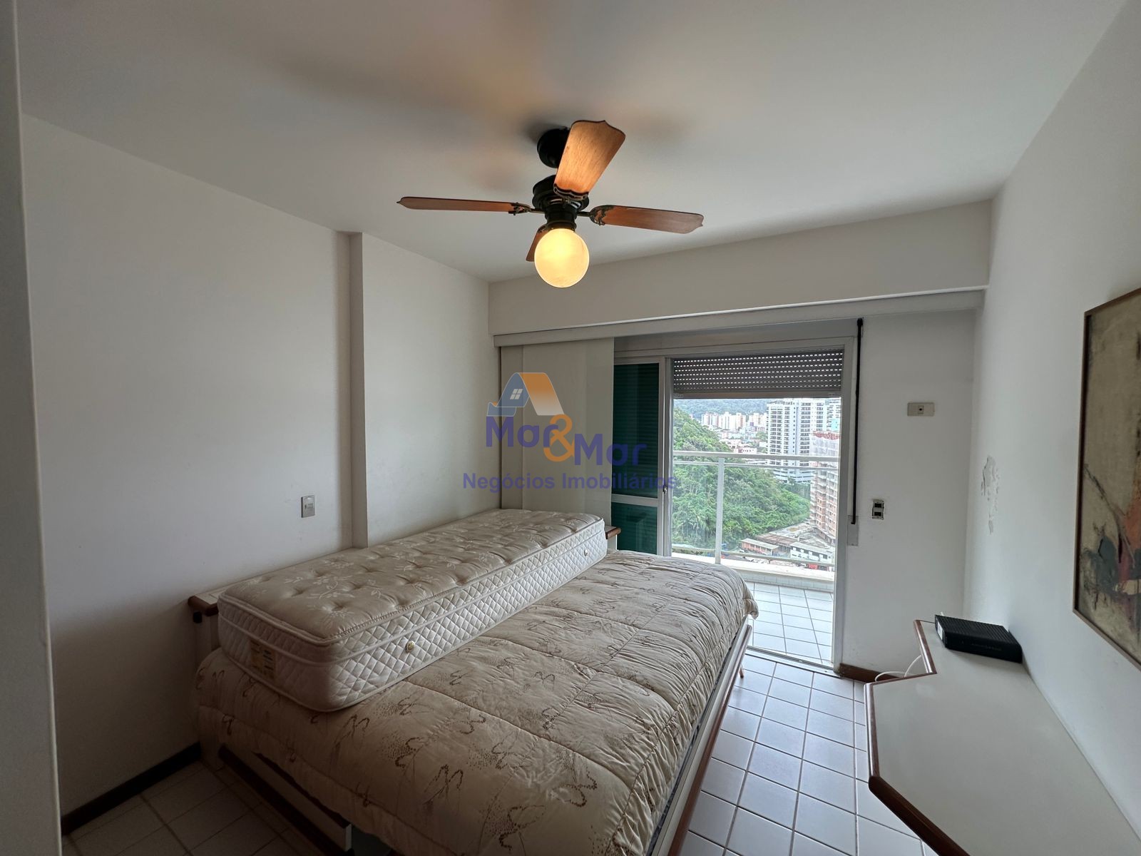 Apartamento Frente ao Mar nas Pitangueiras, Guarujá - SP