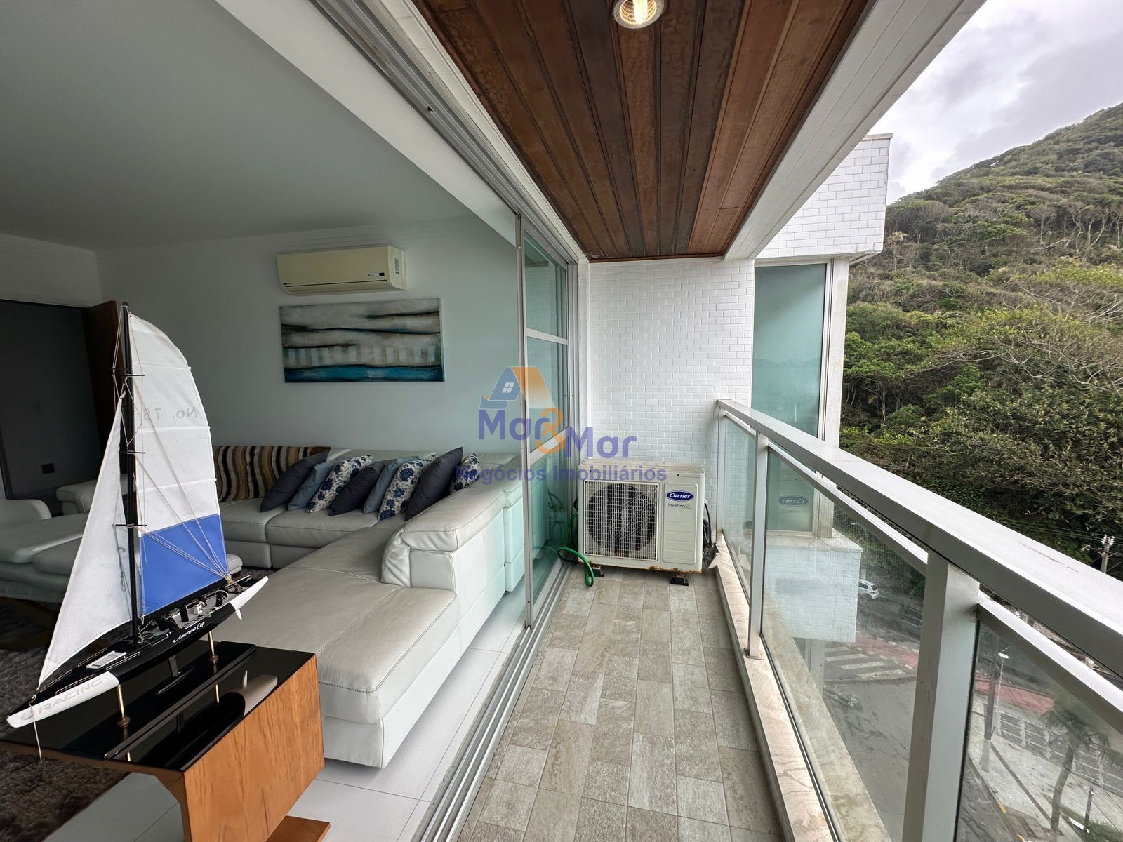 Apartamento Frente ao Mar-3-dormitorios-Pitangueiras