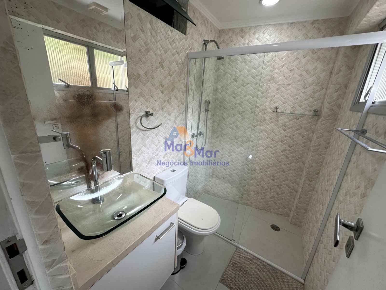 Apartamento Frente ao Mar-3-dormitorios-Pitangueiras
