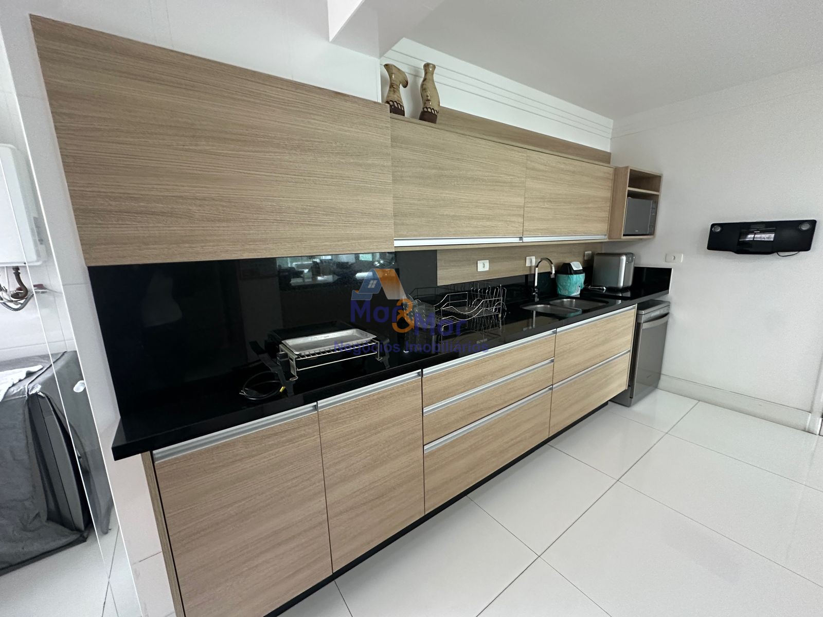 Apartamento Frente ao Mar-3-dormitorios-Pitangueiras