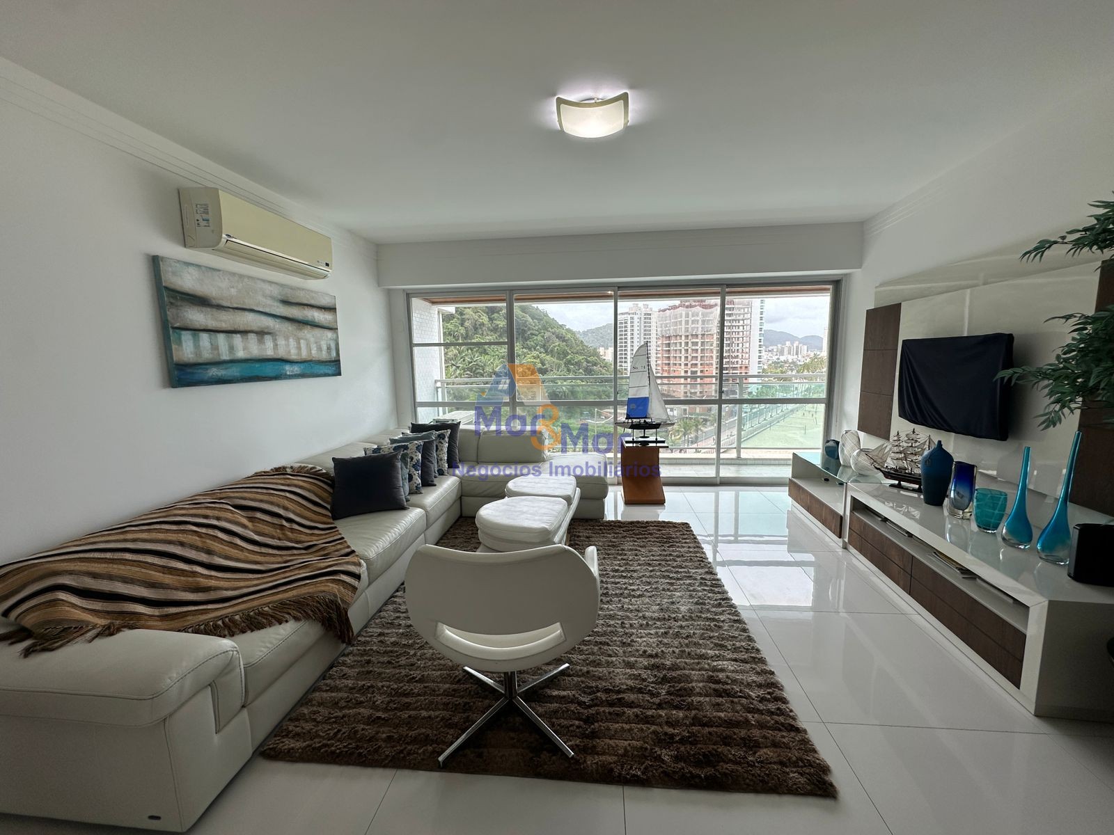 Apartamento Frente ao Mar-3-dormitorios-Pitangueiras