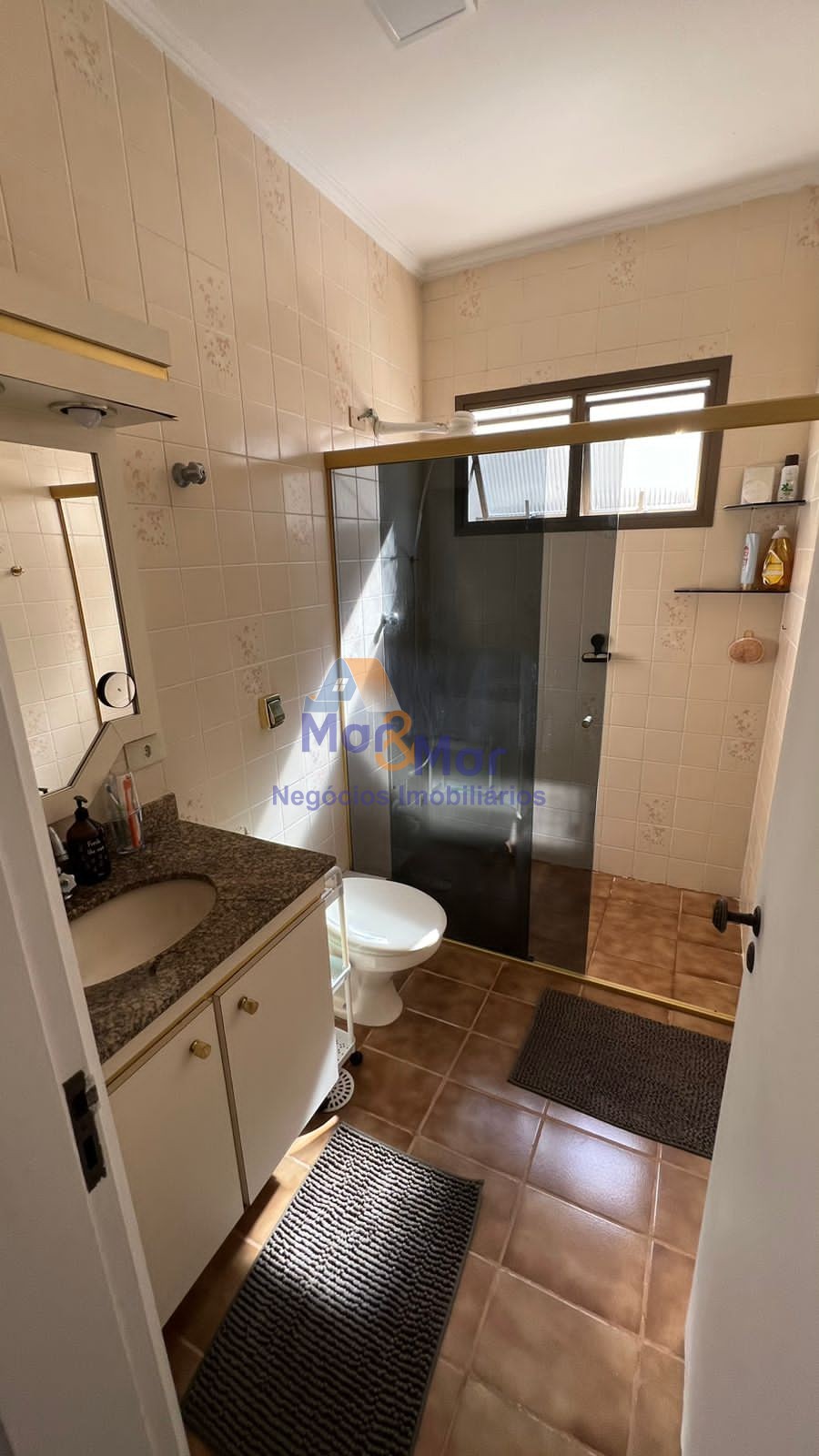 Apartamento na Praia da Enseada, Guarujá - SP
