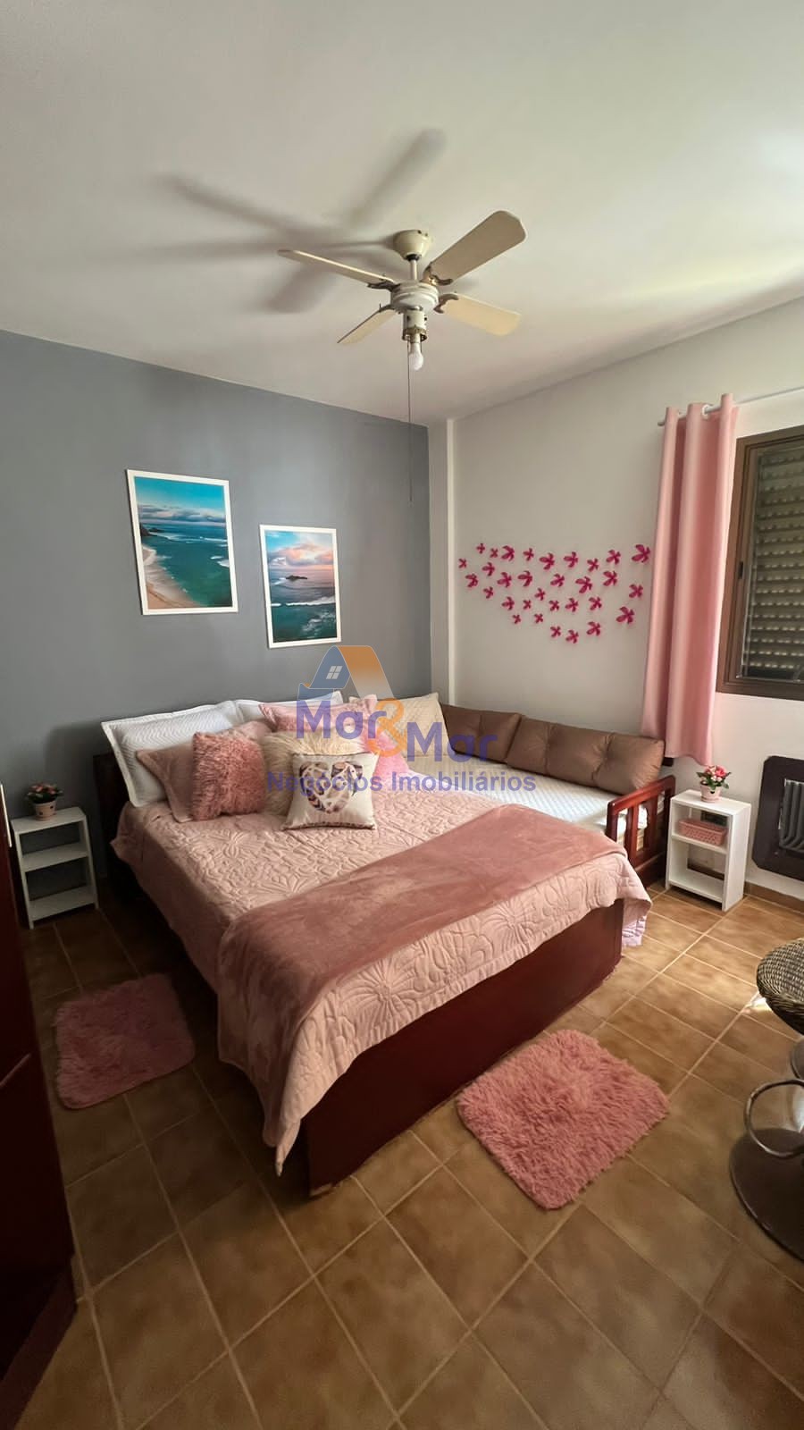Apartamento na Praia da Enseada, Guarujá - SP