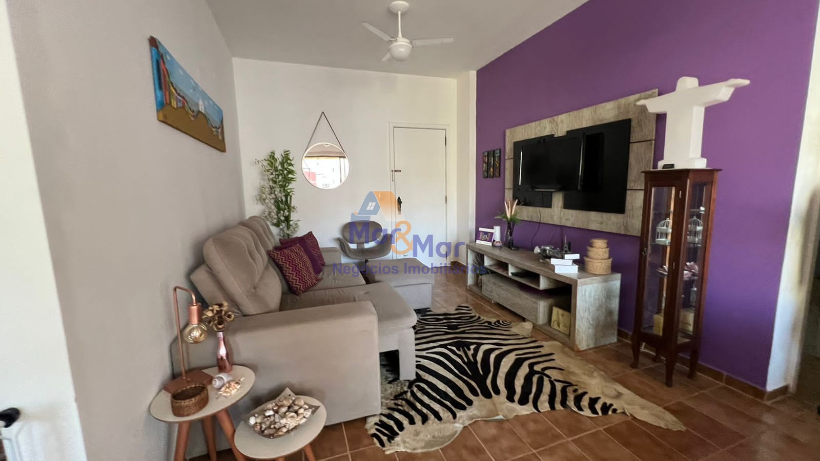 Apartamento na Praia da Enseada, Guarujá - SP