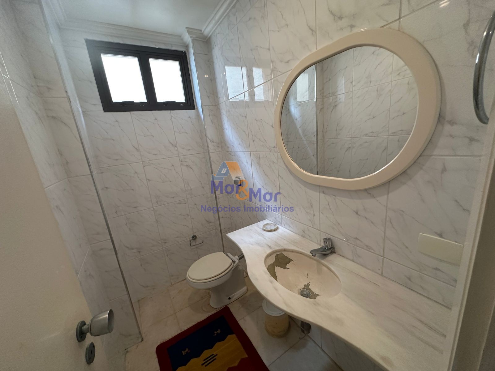 Apartamento Frente ao Mar nas Pitangueiras, Guarujá - SP