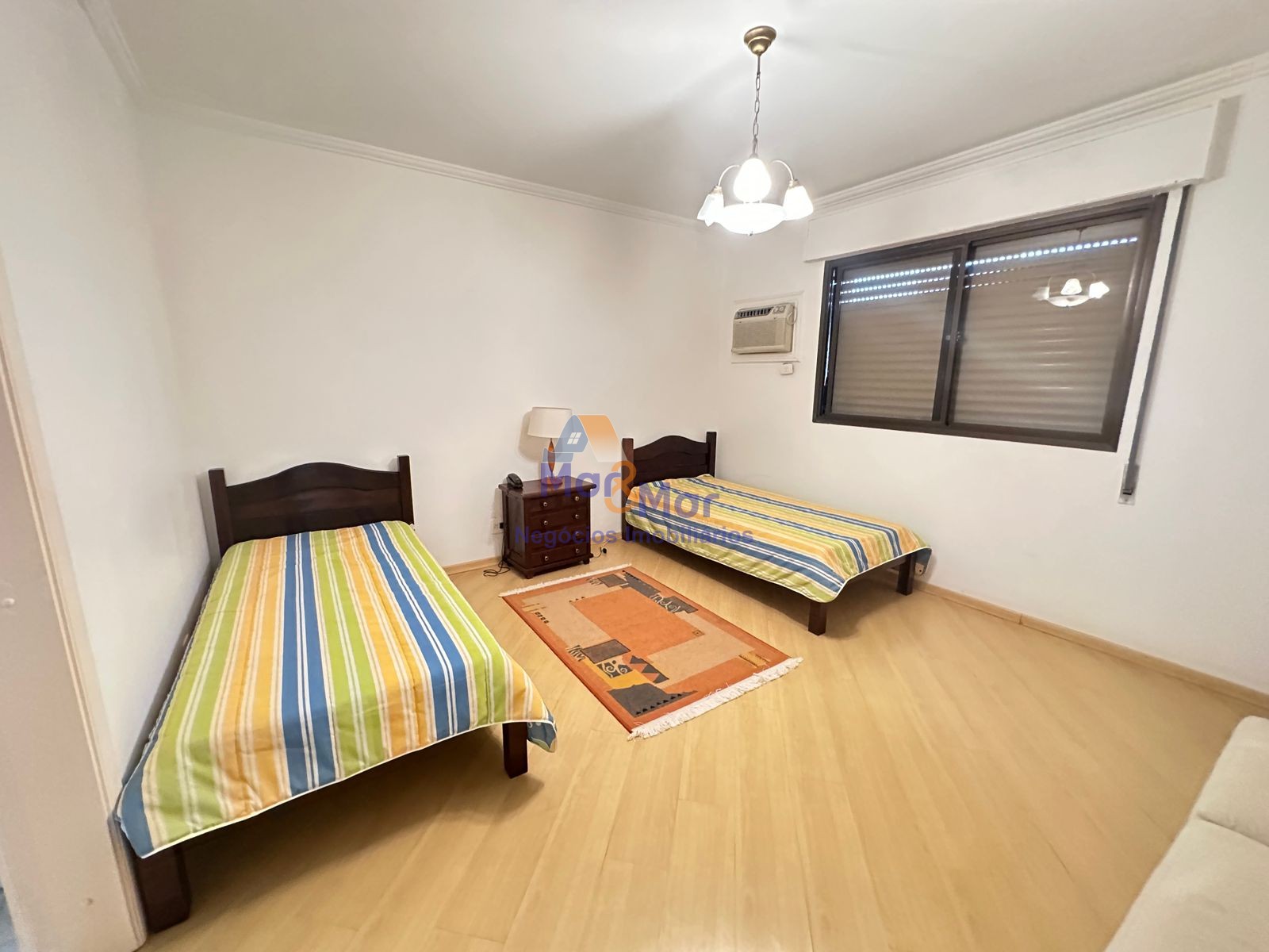 Apartamento Frente ao Mar nas Pitangueiras, Guarujá - SP