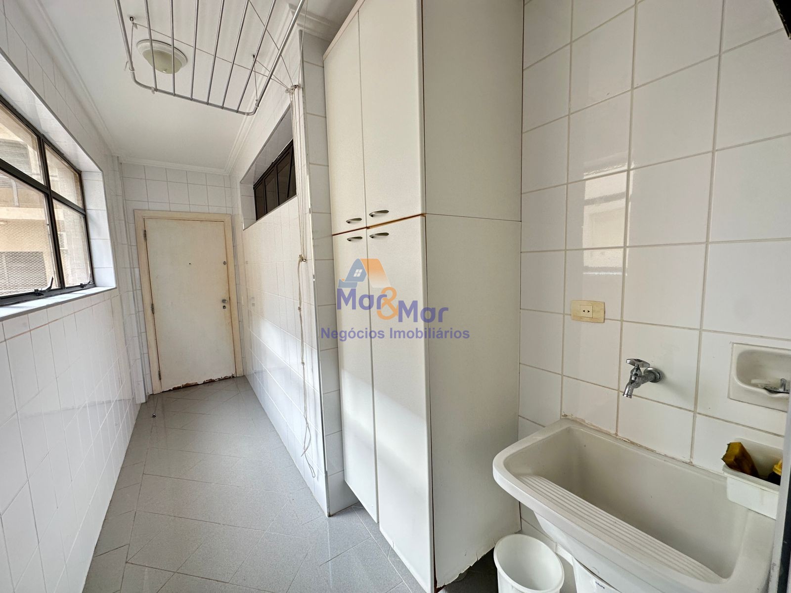 Apartamento Frente ao Mar nas Pitangueiras, Guarujá - SP