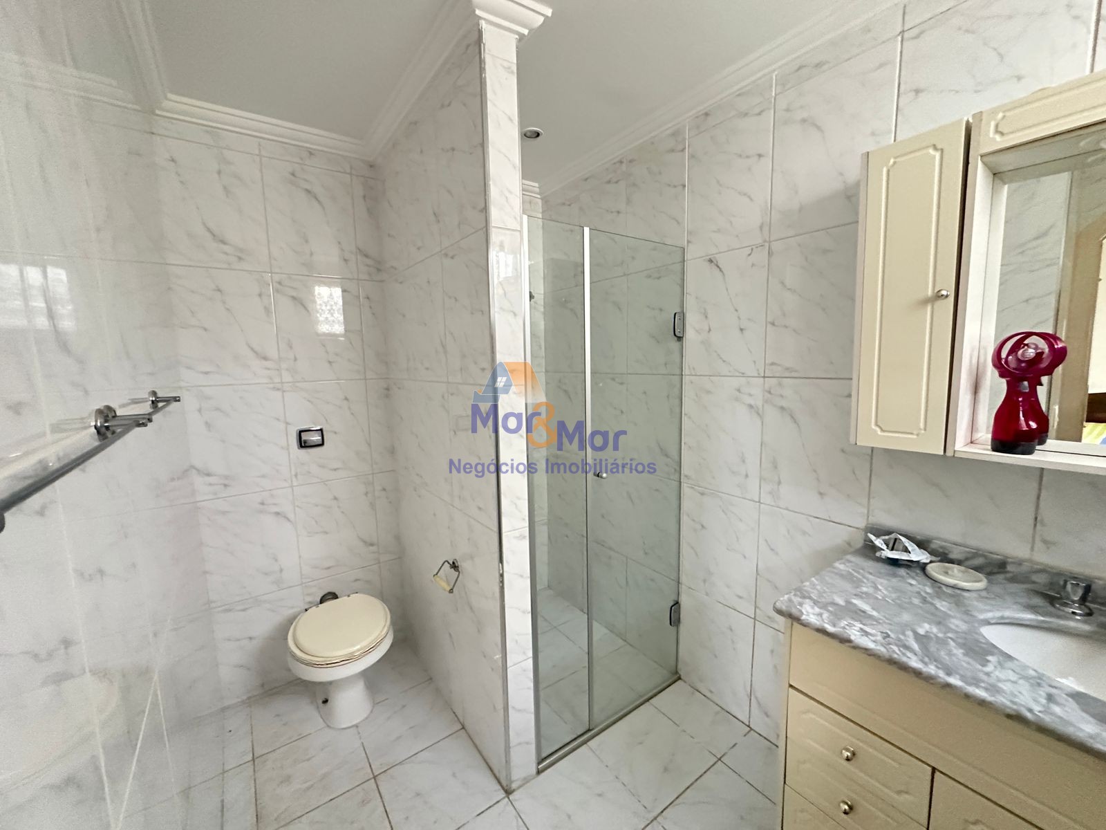 Apartamento Frente ao Mar nas Pitangueiras, Guarujá - SP