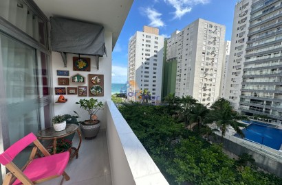 Apartamento na Praia das Pitangueiras, Guarujá - SP