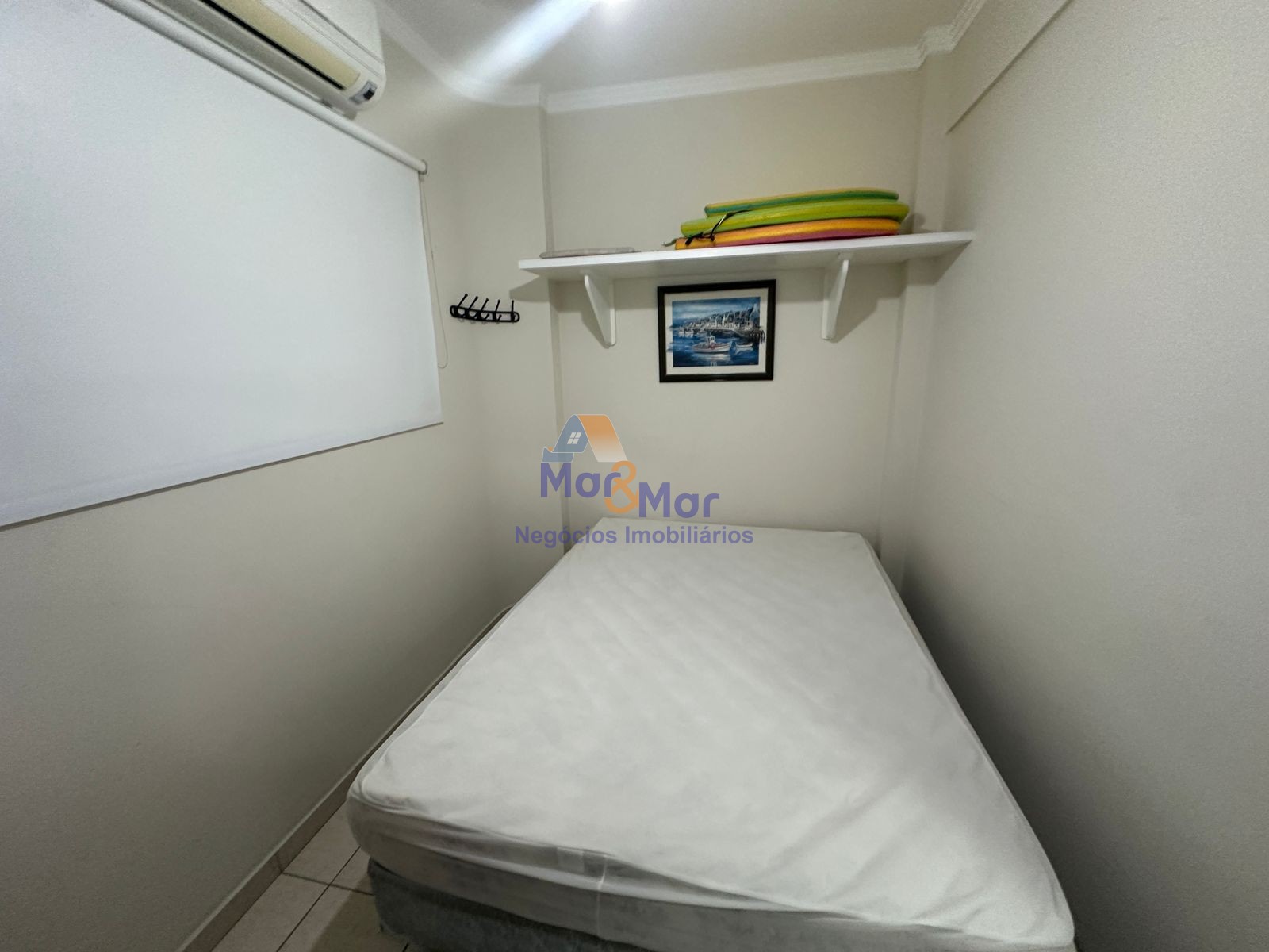 Apartamento na Praia das Pitangueiras, Guarujá - SP
