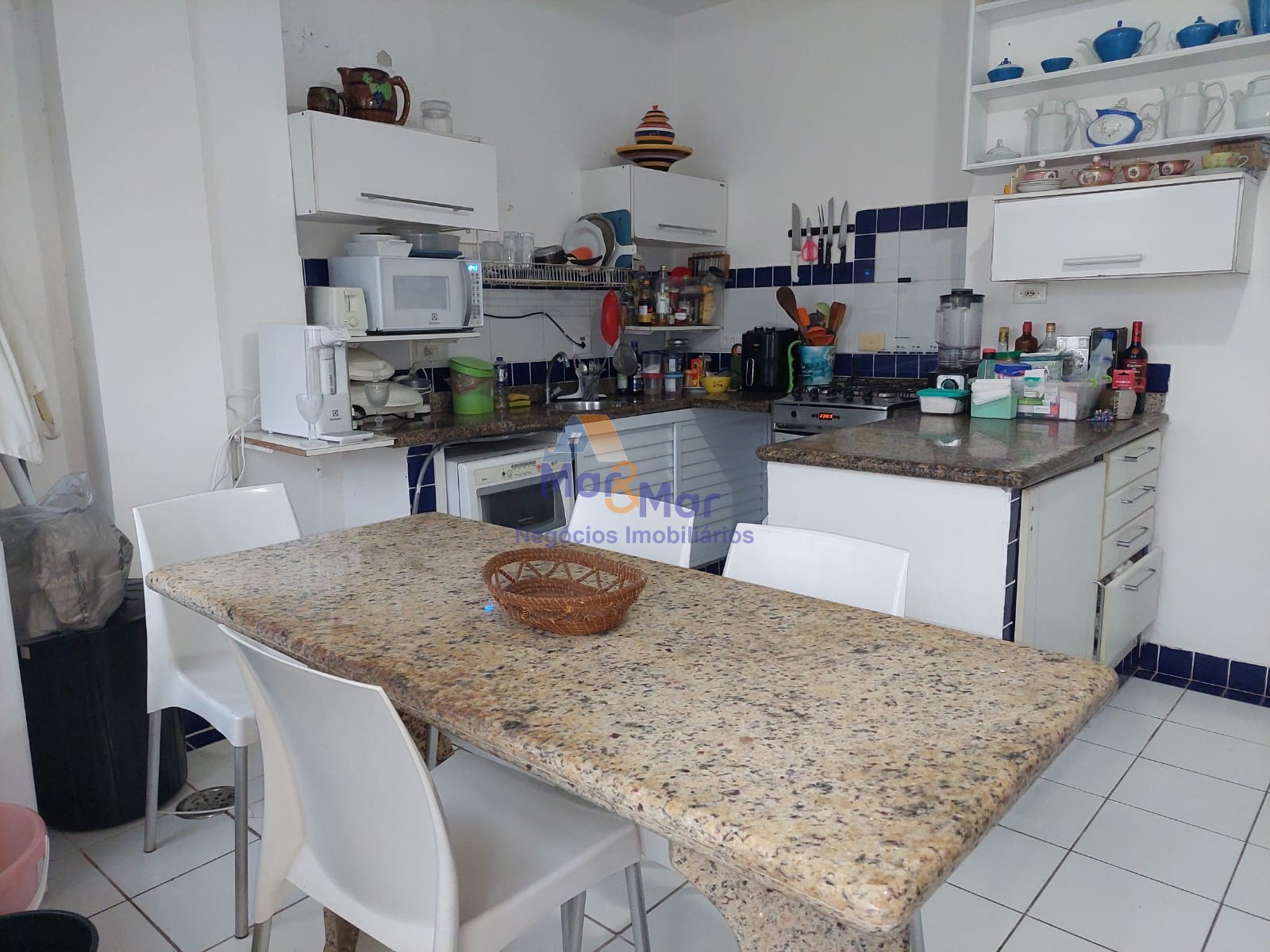 Cobertura Duplex localizada na praia da Pitangueiras!